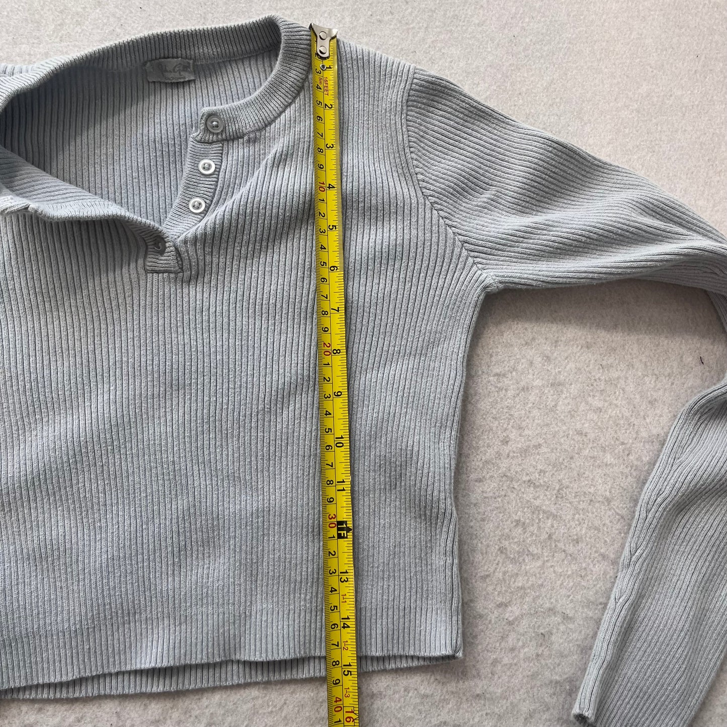 John Galt Brandy Melville Womens Light Gray Henley Top Crop Long Sleeve One Size