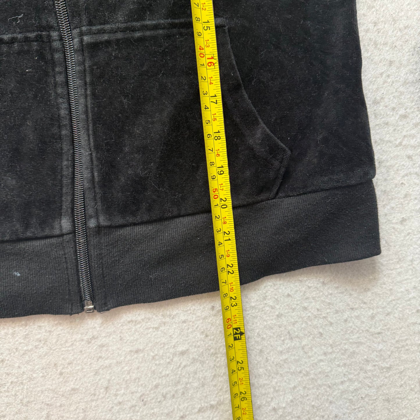 Vintage Juicy Couture Women's Black Velour Zip-Up Hoodie Pockets Y2K Size L