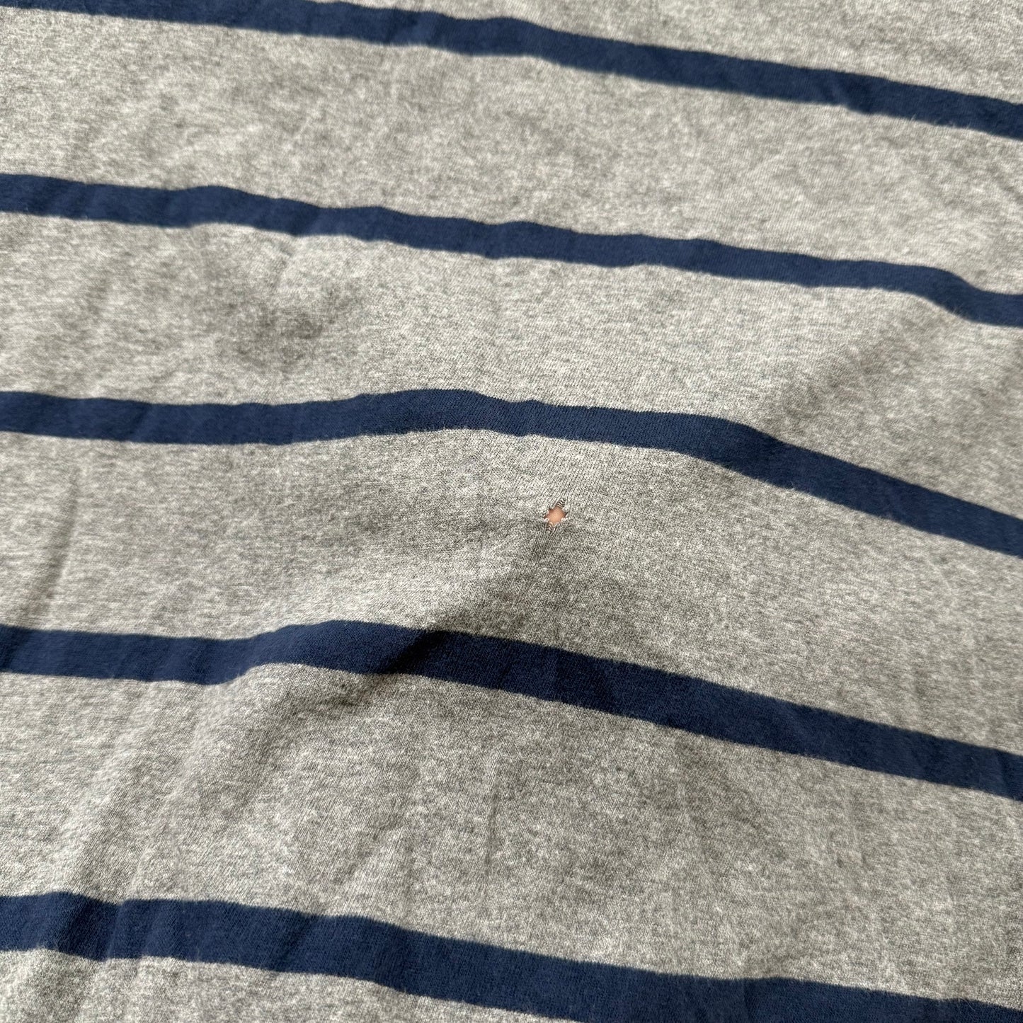 Abercrombie & Fitch Co. Men's Gray Navy Stripes Cotton T-Shirt V-Neck Size 2XL