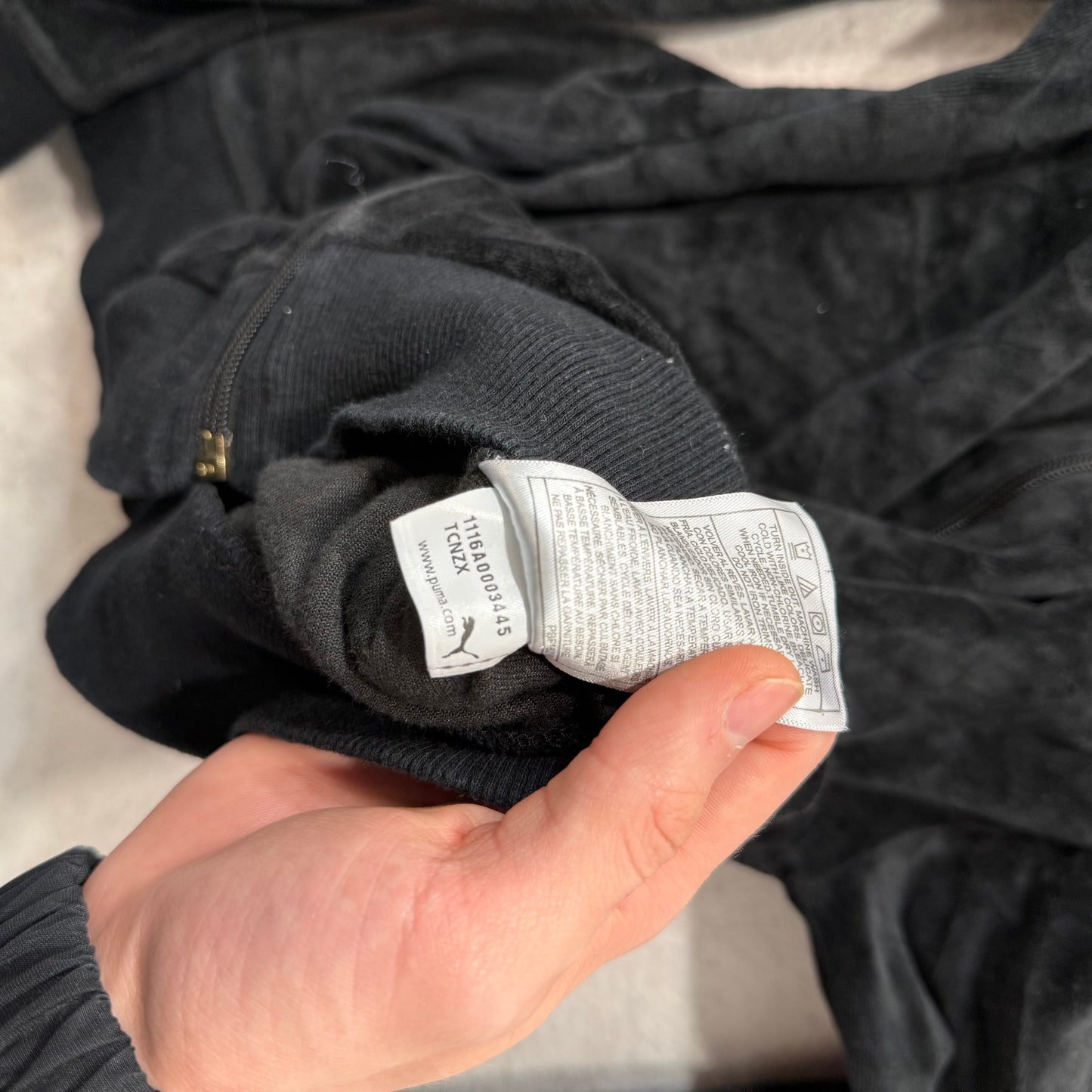 Puma Womens Jet Black Velour Full Zip Track Jacket Slash Pockets Logo Y2K Size M