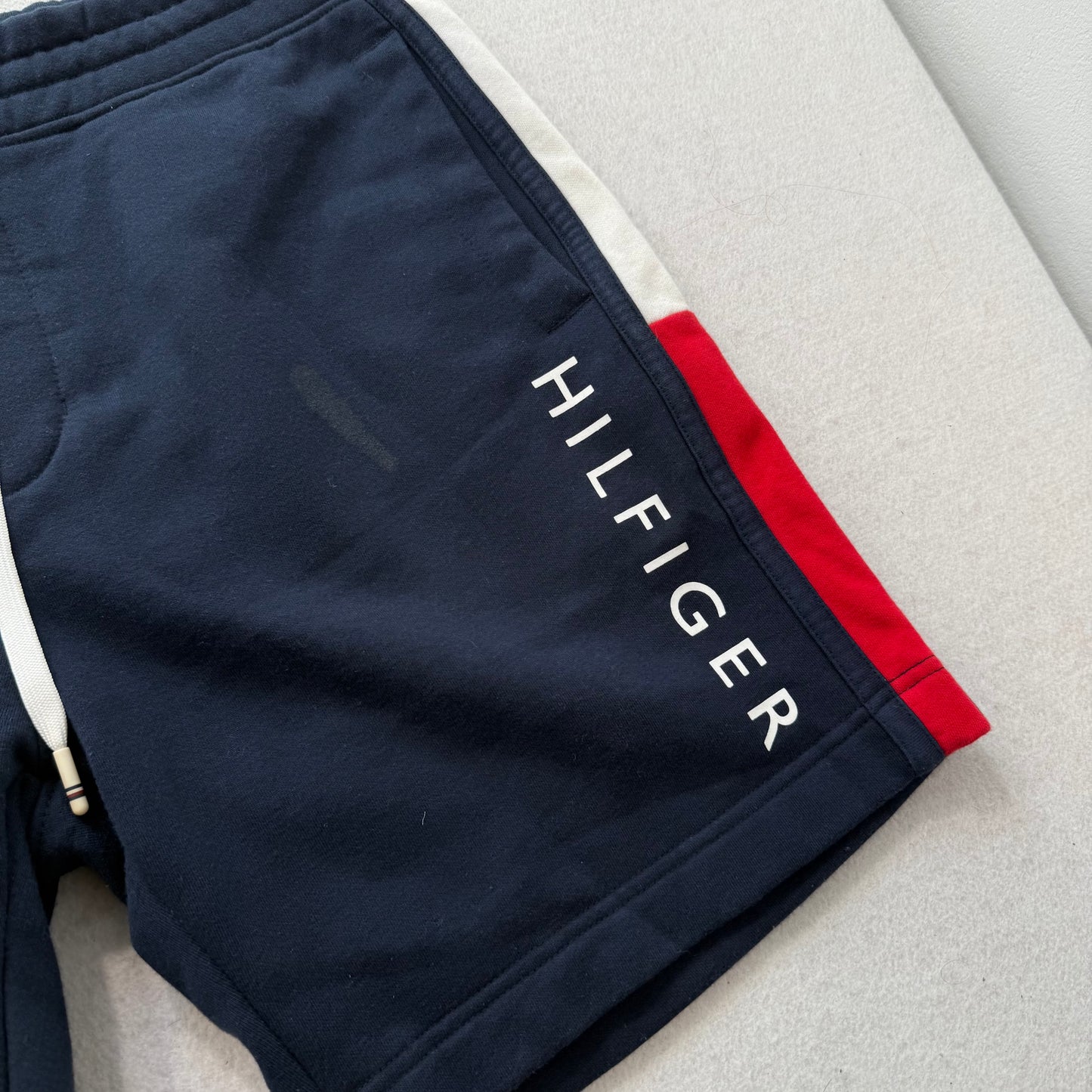Tommy Hilfiger Navy Logo Sweat Shorts Drawstring Casual Wear Regular Fit Size L