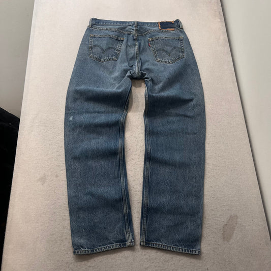 Vtg Levi's Men's Blue Faded Denim Straight Jeans Button Fly Classic Size 38x36