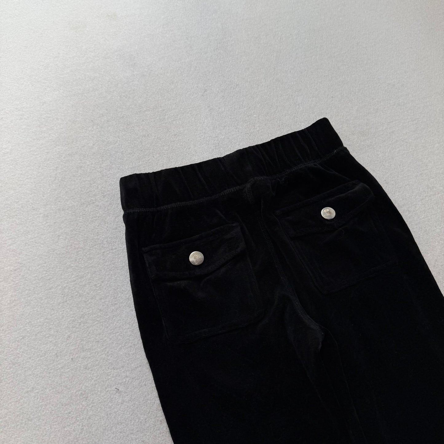 Juicy Couture Women's Black Velour Flared Track Pants Back Snap Pockets Size M
