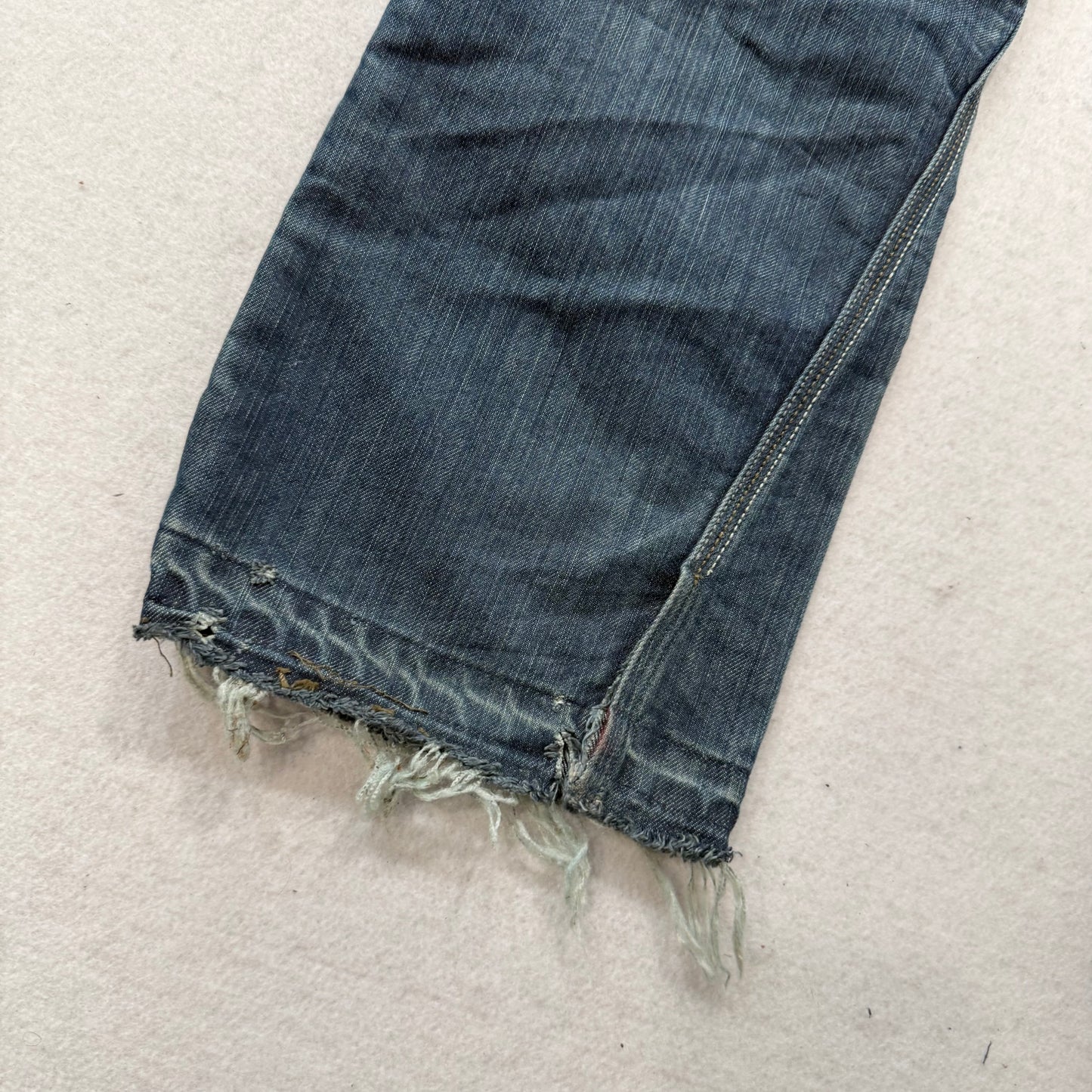 Levi's 514 Men's Blue Denim Slim Straight Jeans Button-Flap Back Pockets Size 30