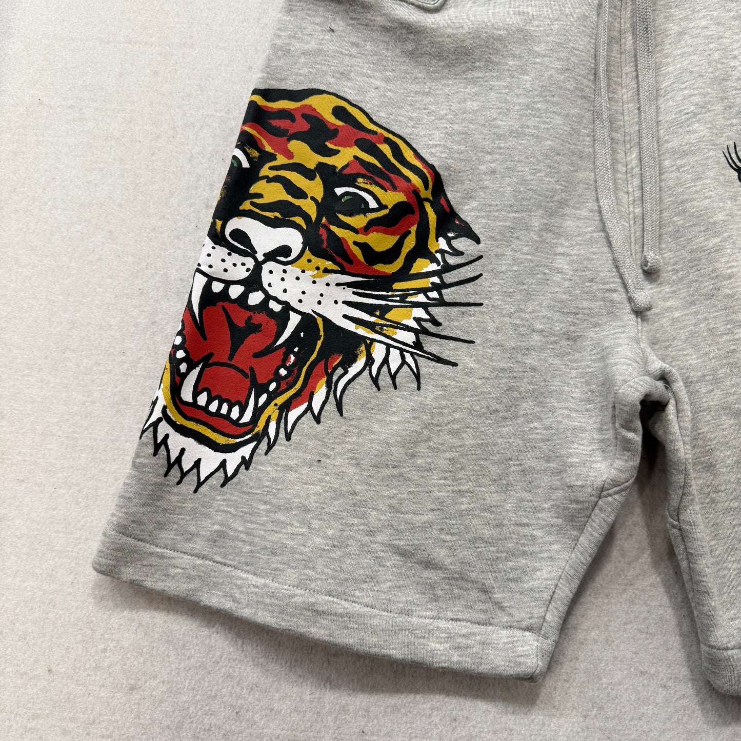 ED HARDY “Tiger Roar” GREY FLEECE SHORTS