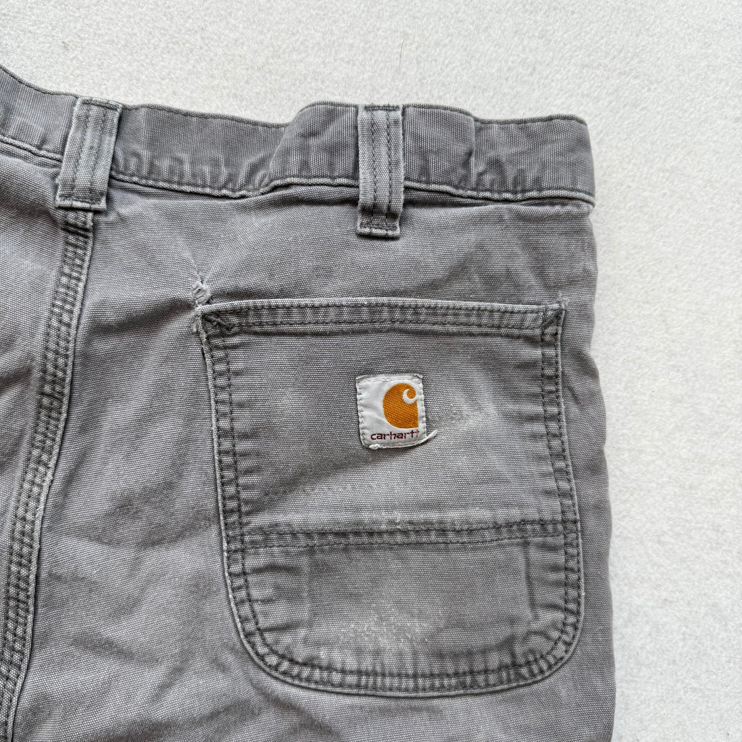 Carhartt Men's Charcoal Gray Canvas Carpenter Shorts Frayed Hem Workwear Size 36