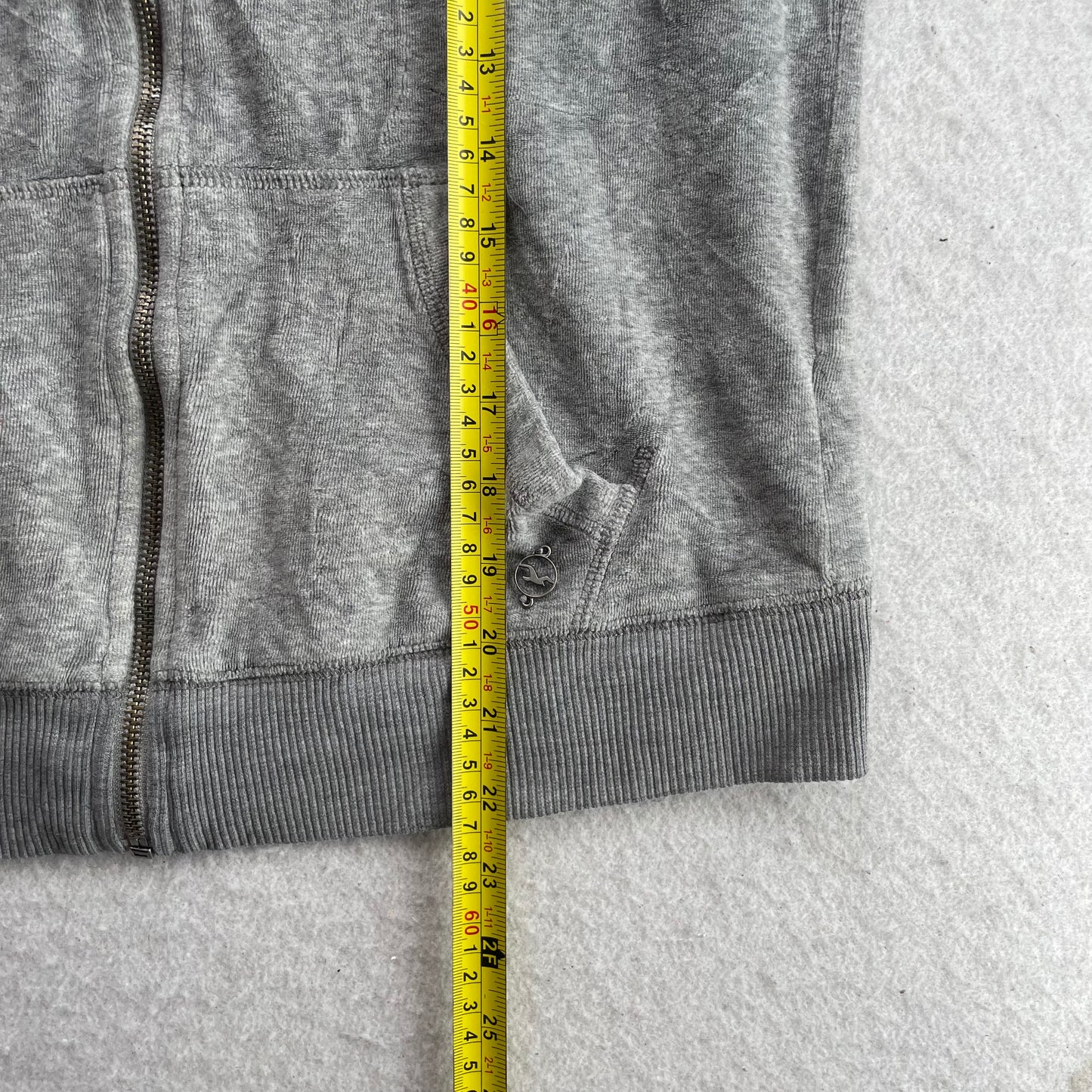 Hollister Women's Gray Velour Zip-Up Hoodie Drawstring Pockets Loungewear Size L