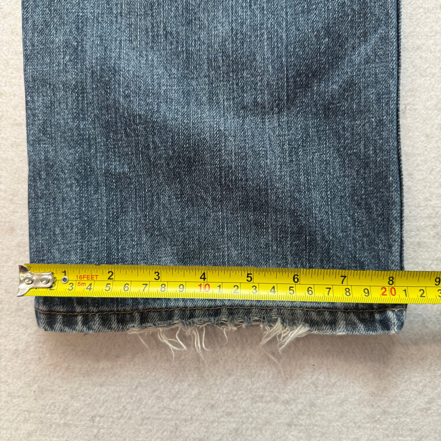 Levi's Strauss & Co. 514 Men's Medium Blue Denim Slim Straight Leg Jeans Size 34