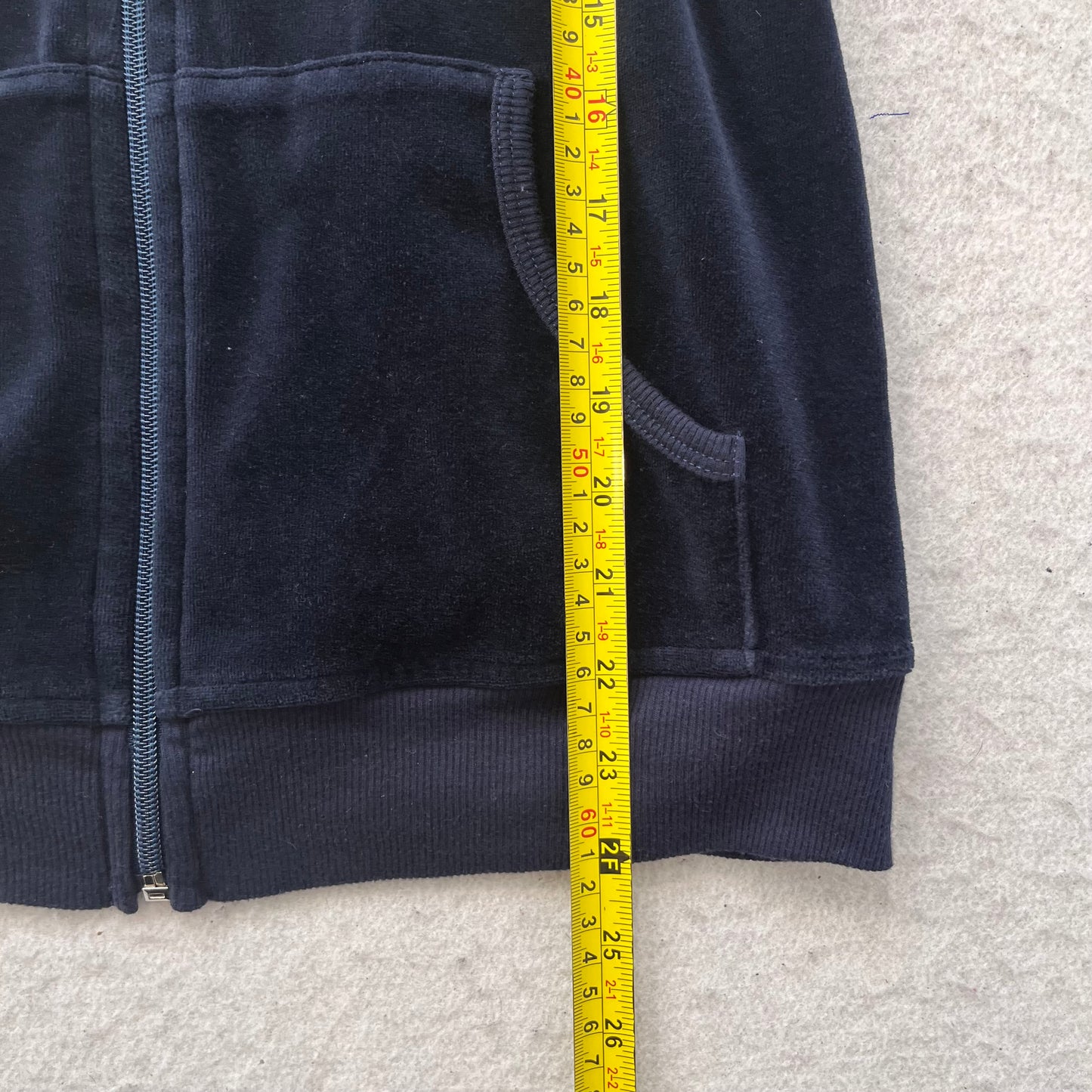 Juicy Couture Women's Black Velour Zip-Up Hoodie Y2K Sports Long Sleeve Size L