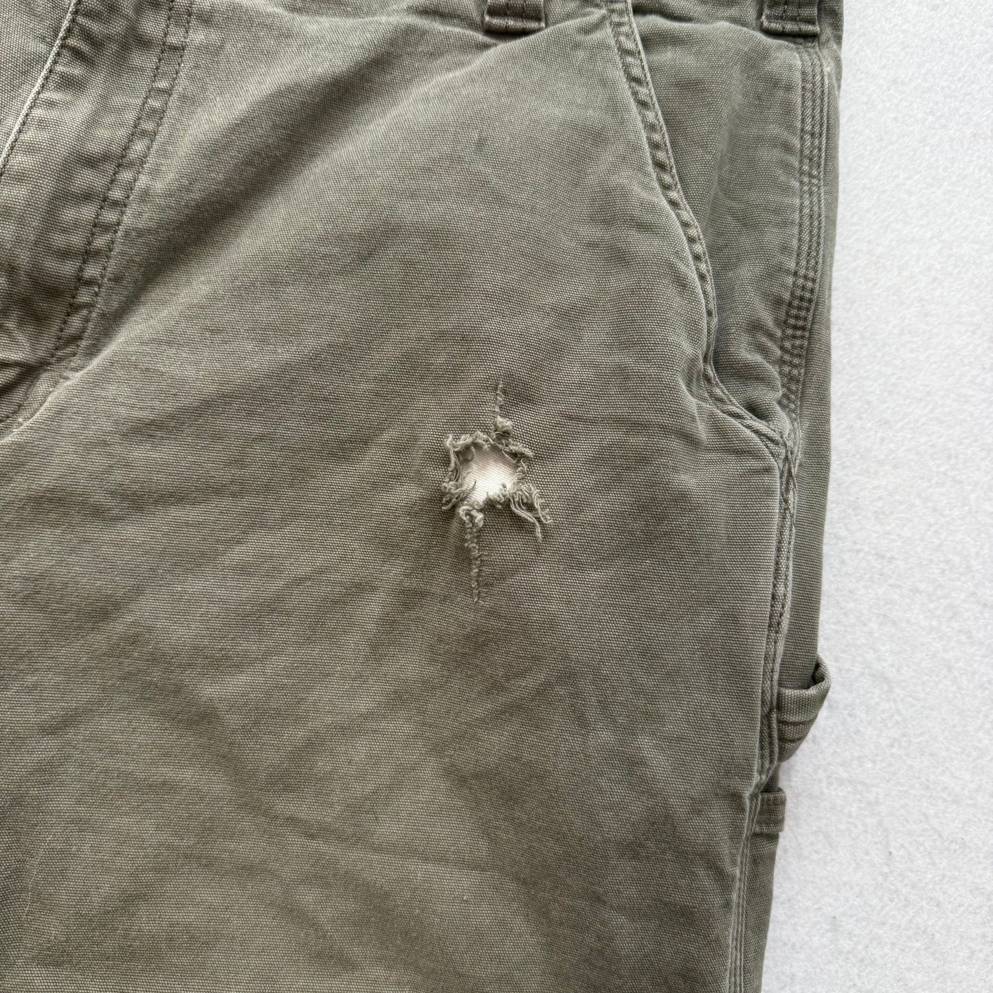 Carhartt Men Olive Green Canvas Relaxed Fit Carpenter Shorts Workwear Size 38x11