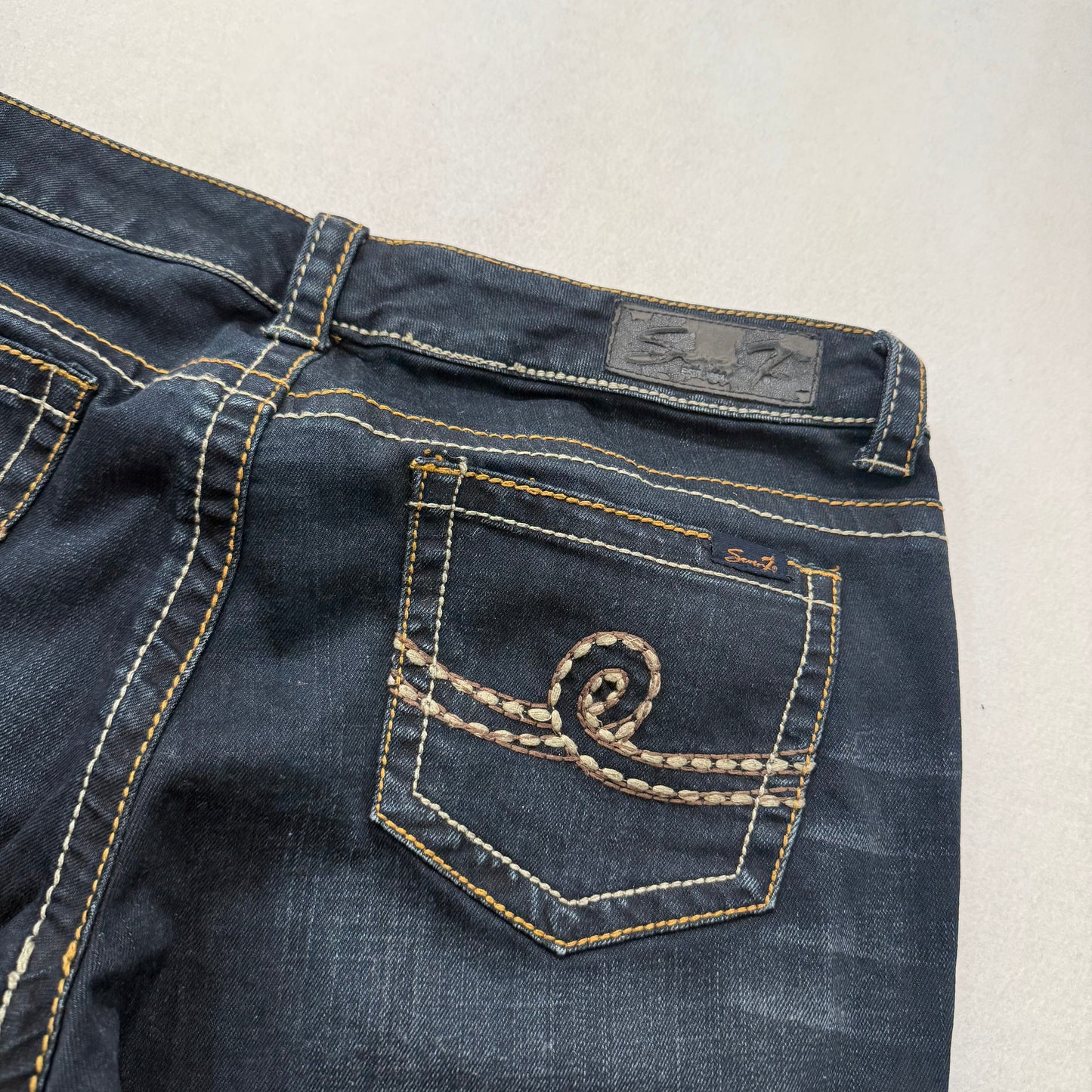 Seven7 Women's Dark Indigo Denim Bootcut Fit Jeans Contrast Stitch Waist 32