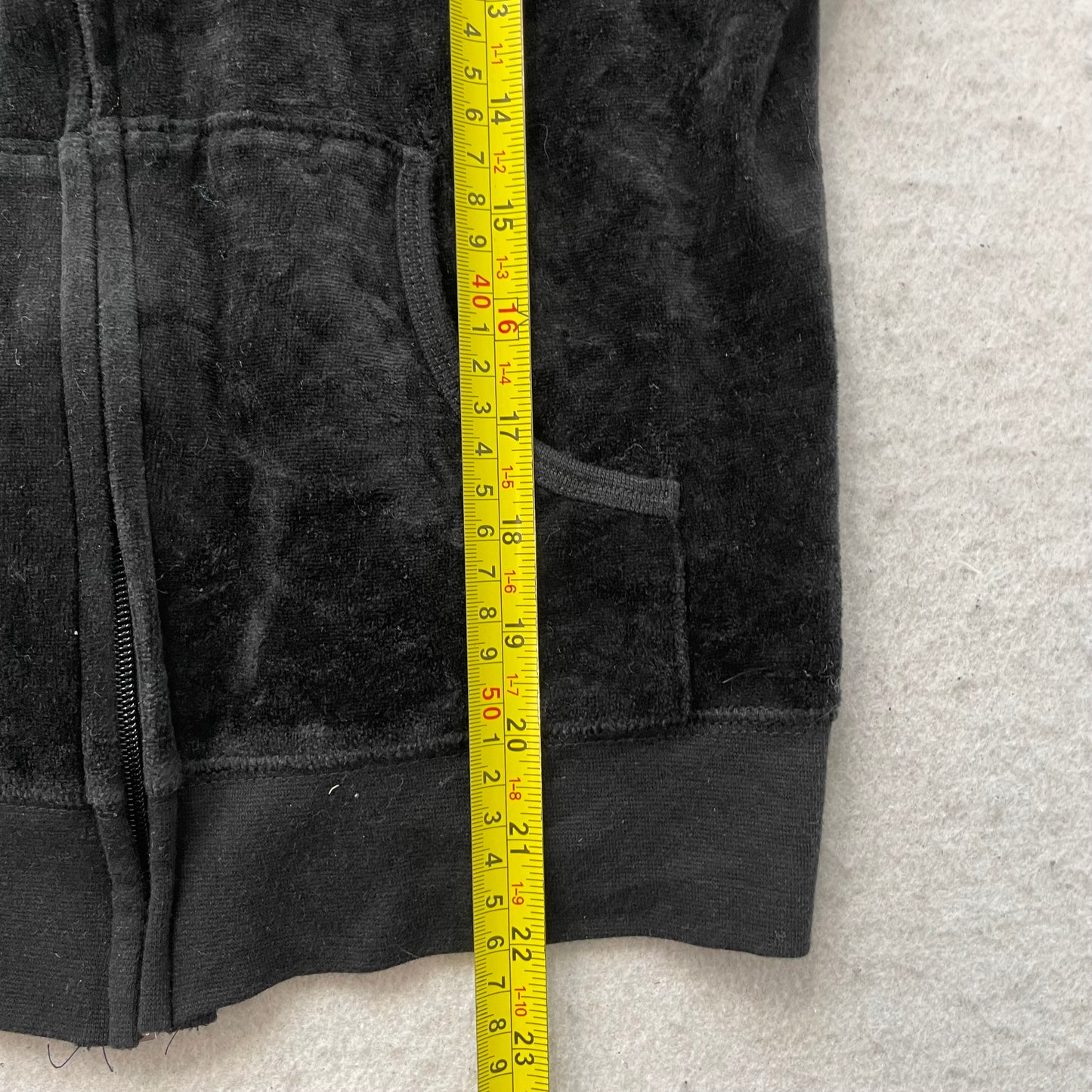 Juicy Couture Women's Black Velour Full Zip Hoodie Kangaroo Pockets Y2k Size M