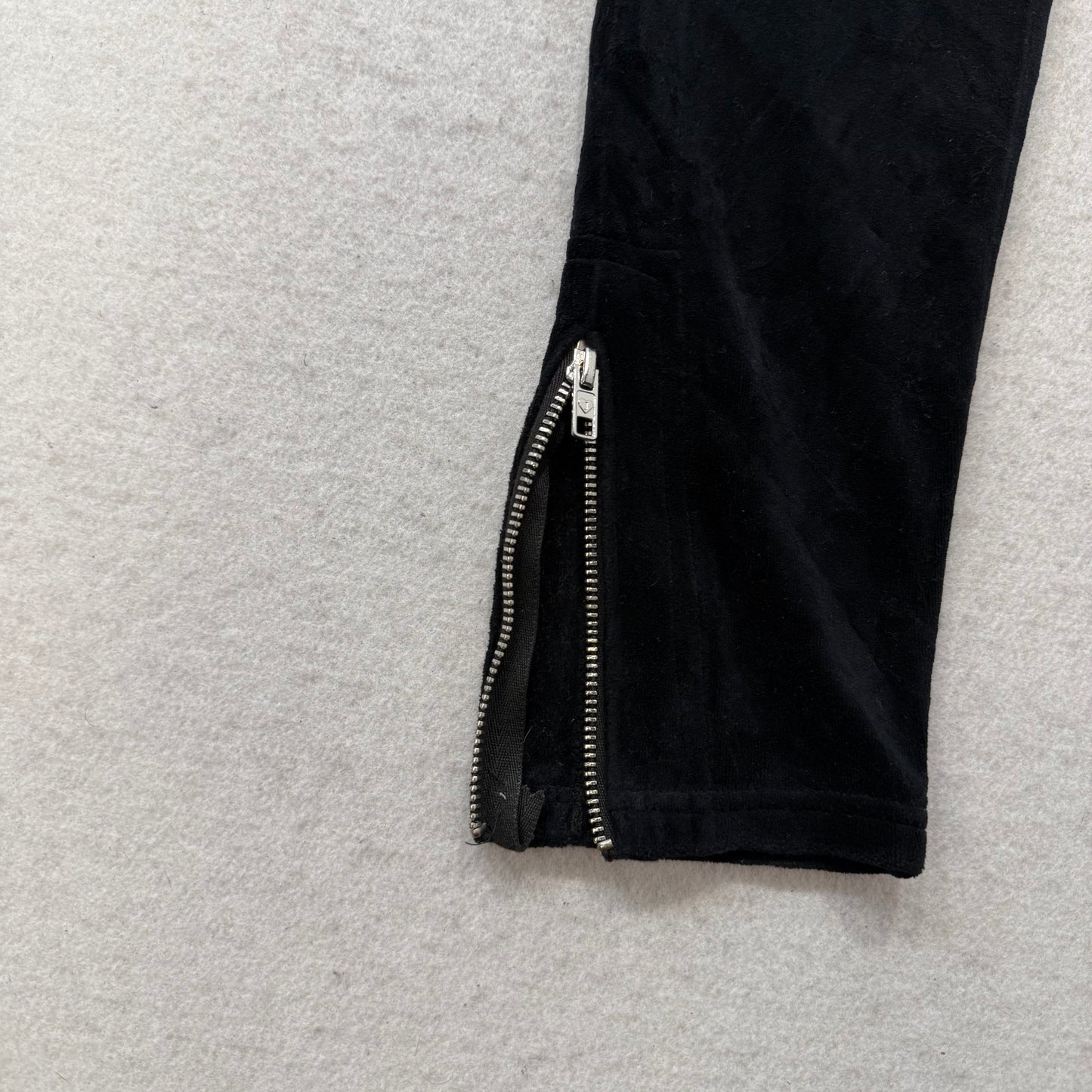 Vintage Juicy Couture Womens Black Velour Straight Leg Track Pant Zip Hem Size S