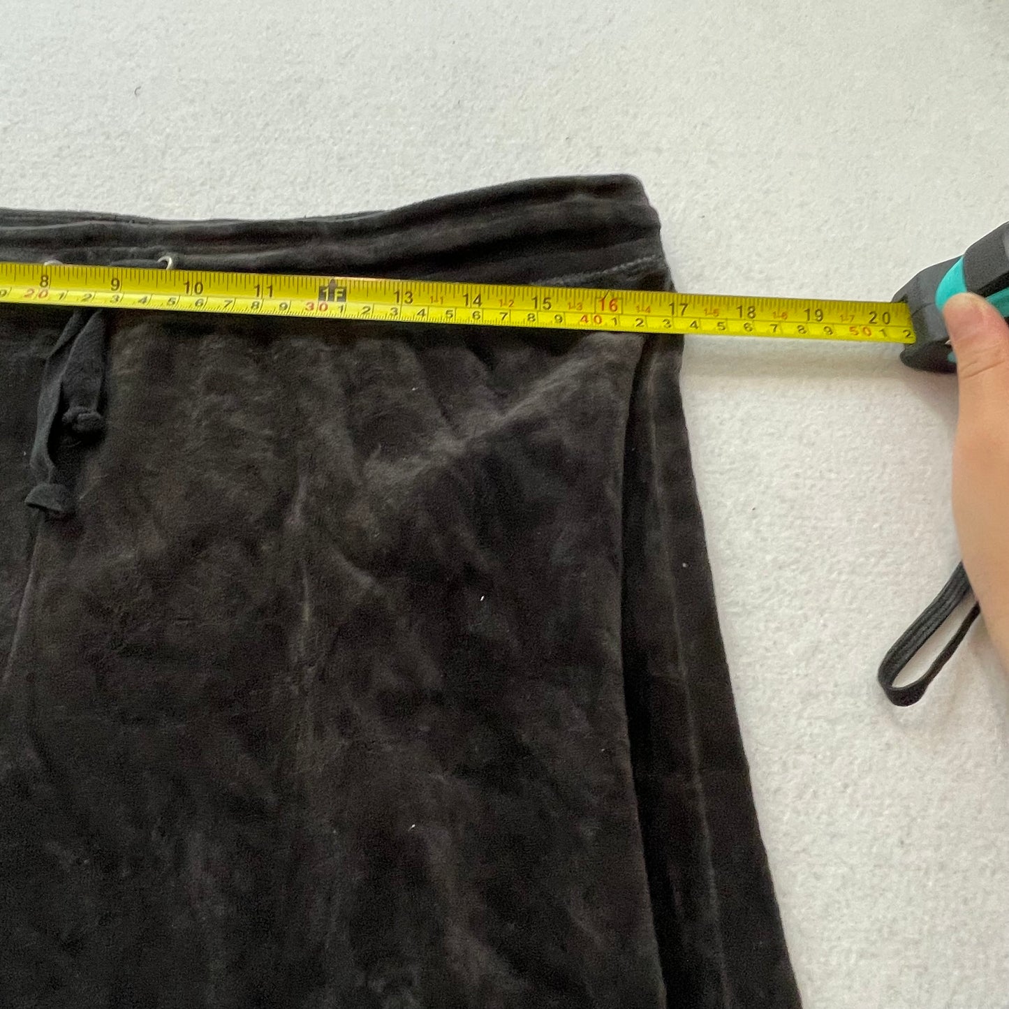 Vintage Juicy Couture Women's Charcoal Velour Wide Leg Track Pant Y2k Size S