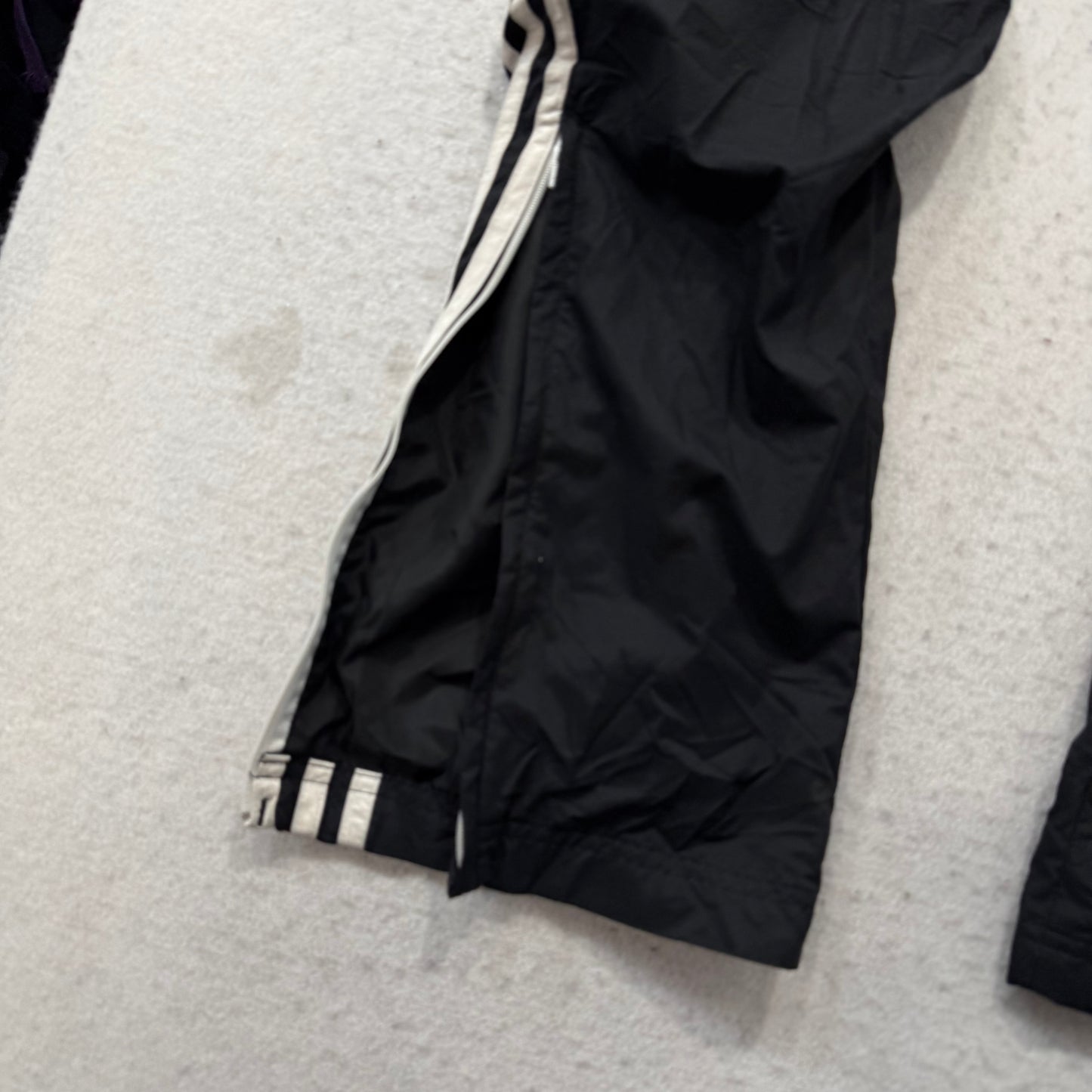 Adidas Men's Black Nylon Track Pant Tear Away 3-Side Stripes Windbreaker Size XS