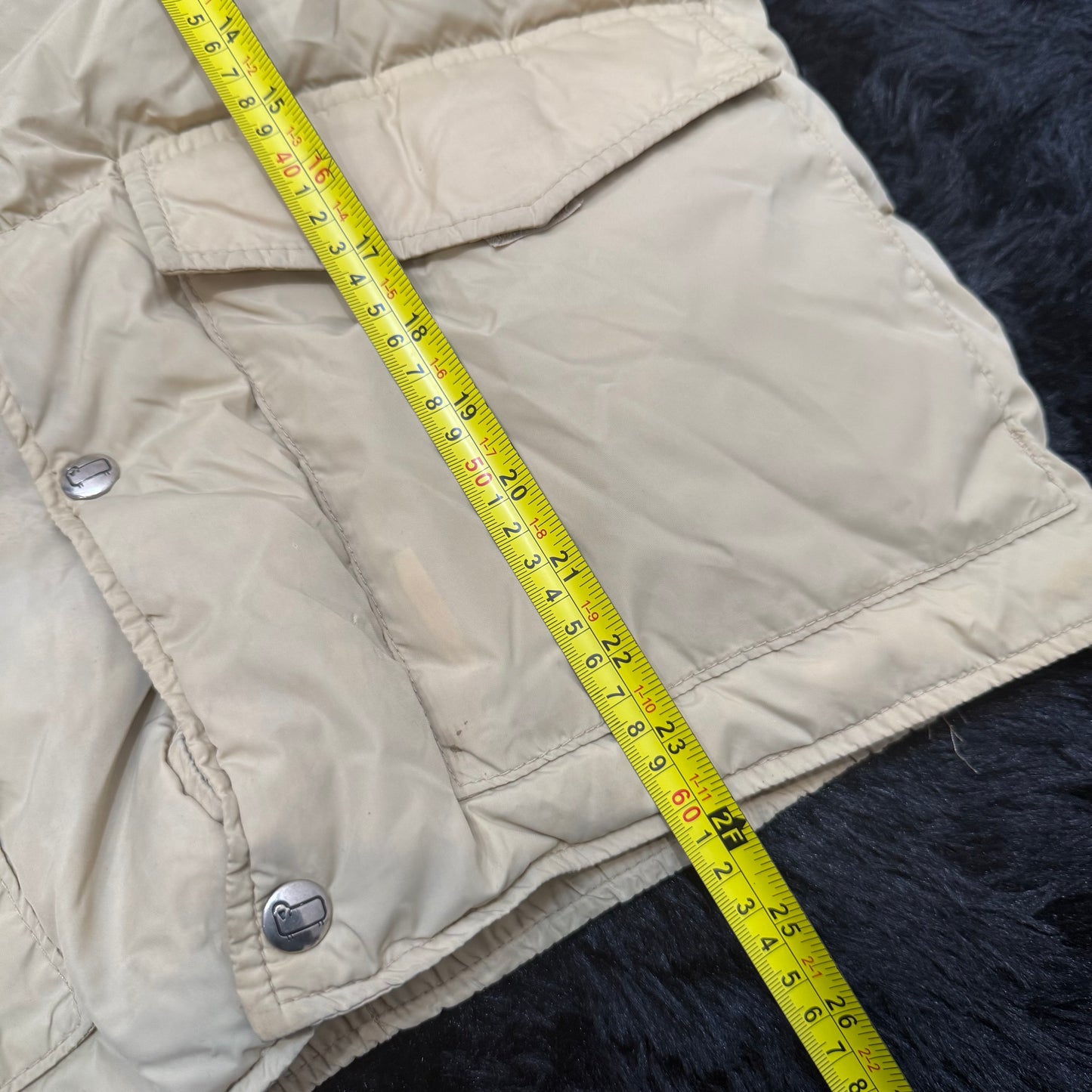 Woolrich Men's Beige Quilted Down Puffer Vest Snap Buttons Cargo Pockets Size L
