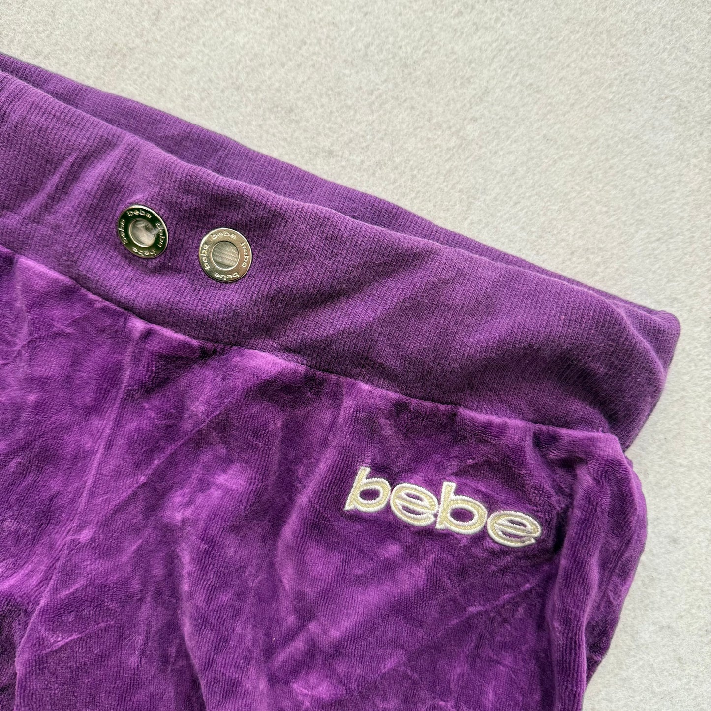 Bebe Women's Grape Purple Velour Flared Track Pant Loungewear Logo Y2K Size M