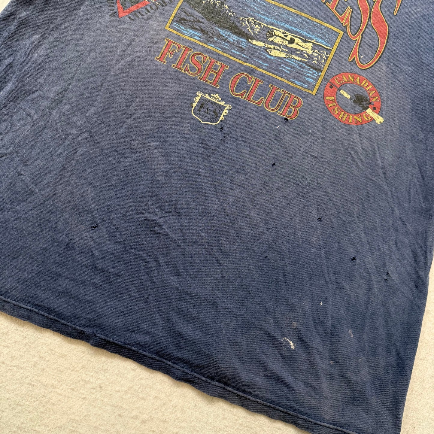 Vintage Field & Stream Wilderness Fish Club Men's Blue Graphic T-Shirt Size XL