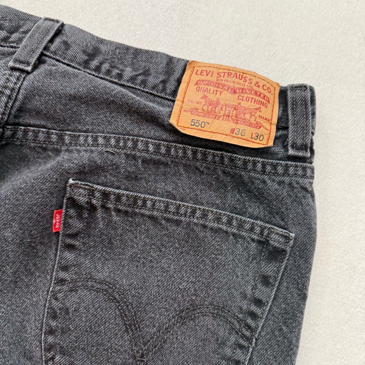 Levi's Strauss & Co 550 Men's Washed Black Denim Relaxed Fit Baggy Jeans Size 36