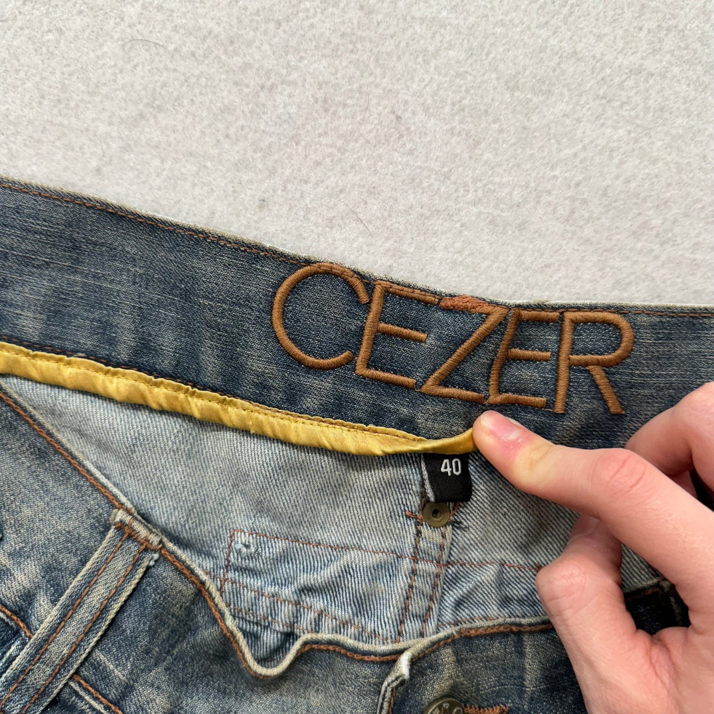CEZER Men's Light Blue Denim Baggy Jeans Outer Flap Back Pockets Faded Size 40