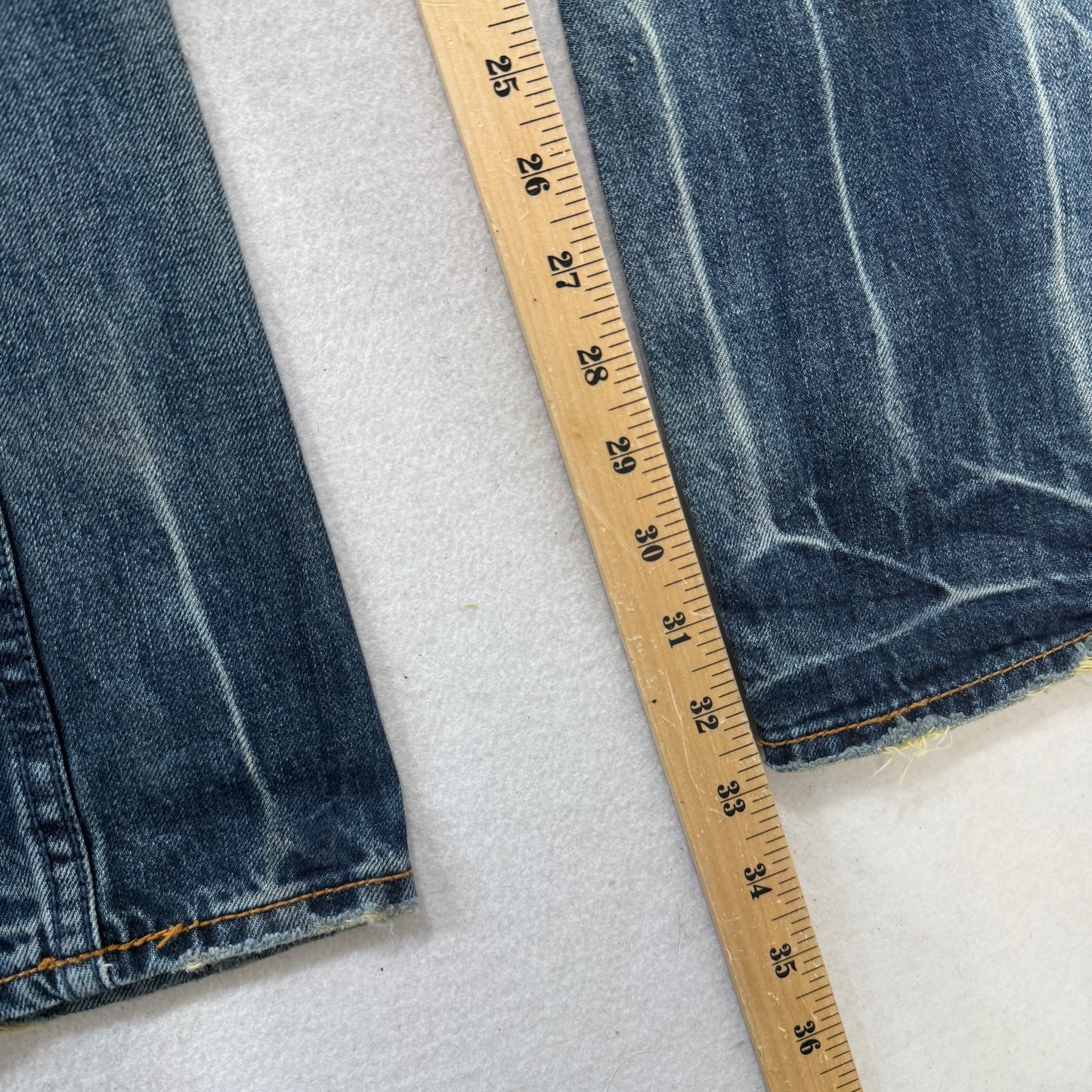 AKOO Medium Blue Distressed Denim Jeans Paint Splatter Ripped Knee Size 36