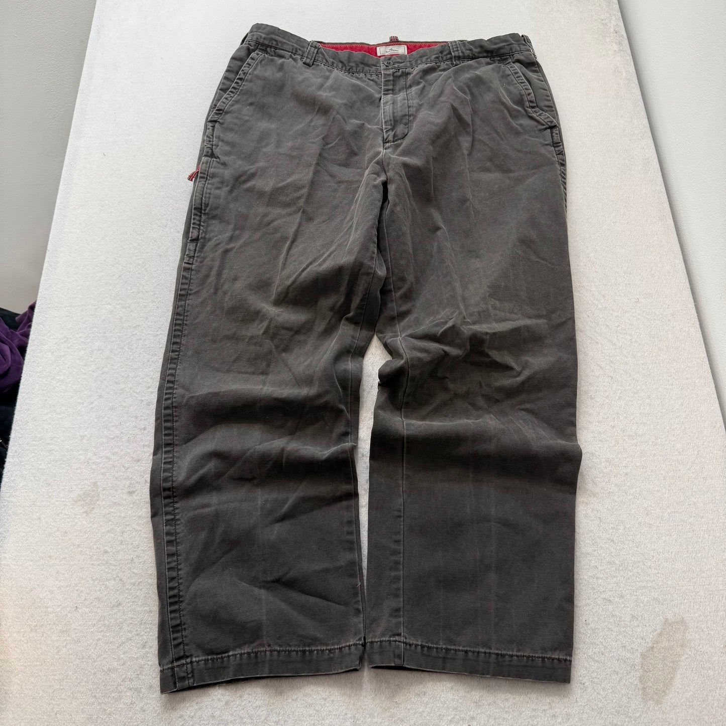 Dockers Flat Front Relaxed Fit Men's Faded Gray Chino Khaki Pants Size 40x30