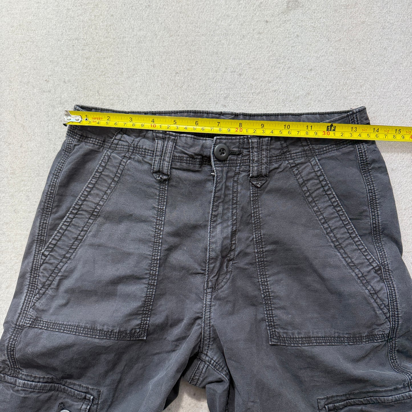American Eagle Outfitters Women's Charcoal Gray Cargo Pant Utility Pocket Size 2