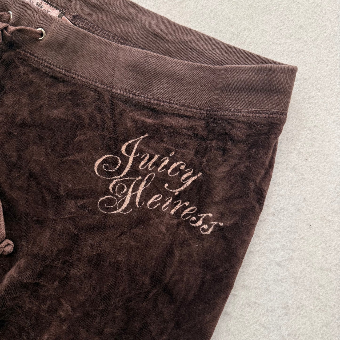 Vintage Juicy Couture Juicy Heiress Women's Brown Velour Lounge Shorts Size L