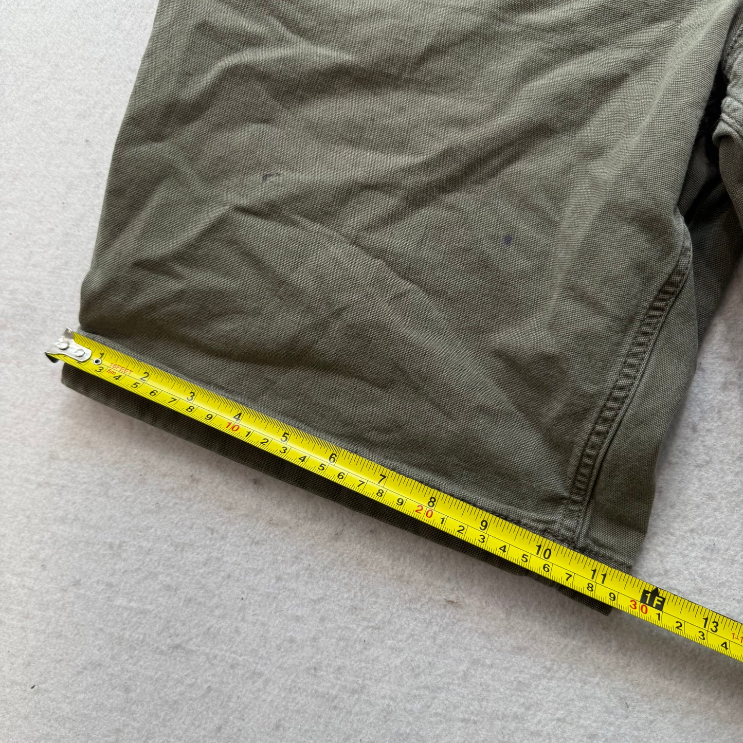 Carhartt Men Olive Green Canvas Relaxed Fit Carpenter Shorts Workwear Size 38x11