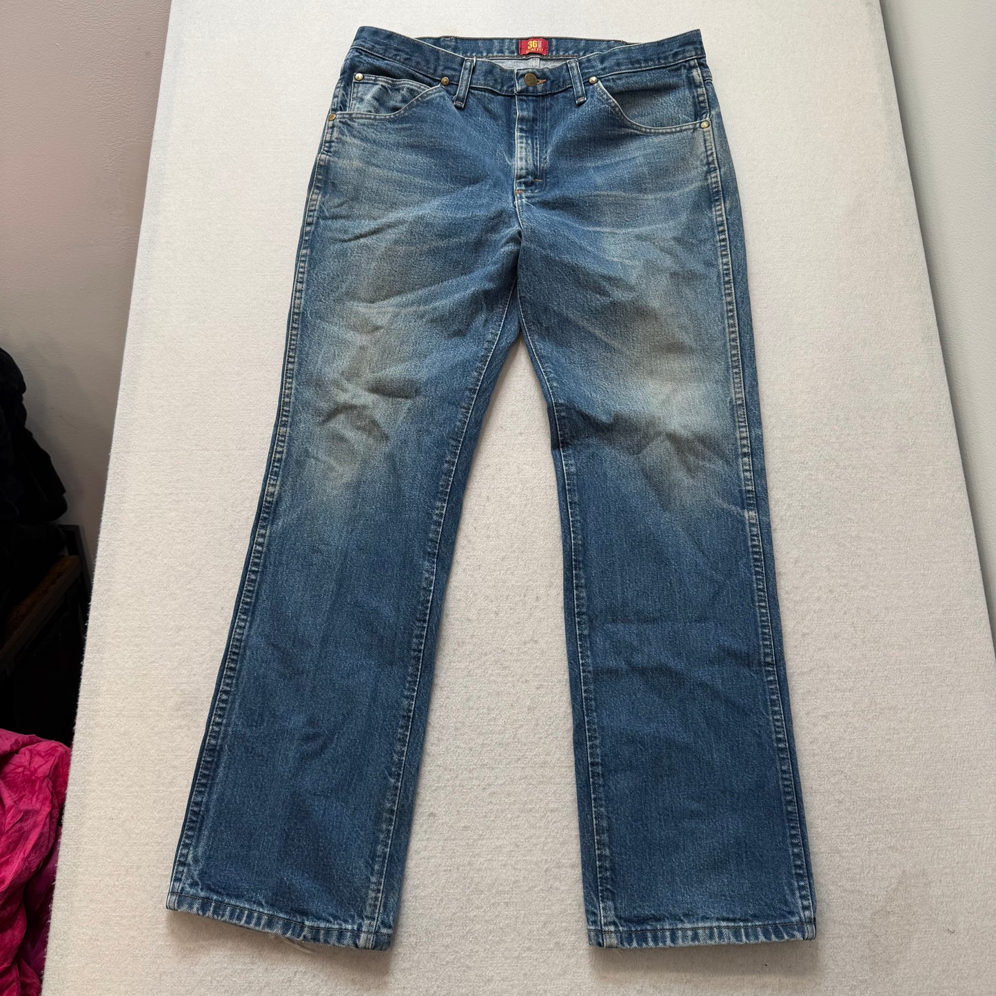 Wrangler 36MWZ Men's Medium Blue Cowboy Cut Denim Jeans Western Slim Fit Size 36