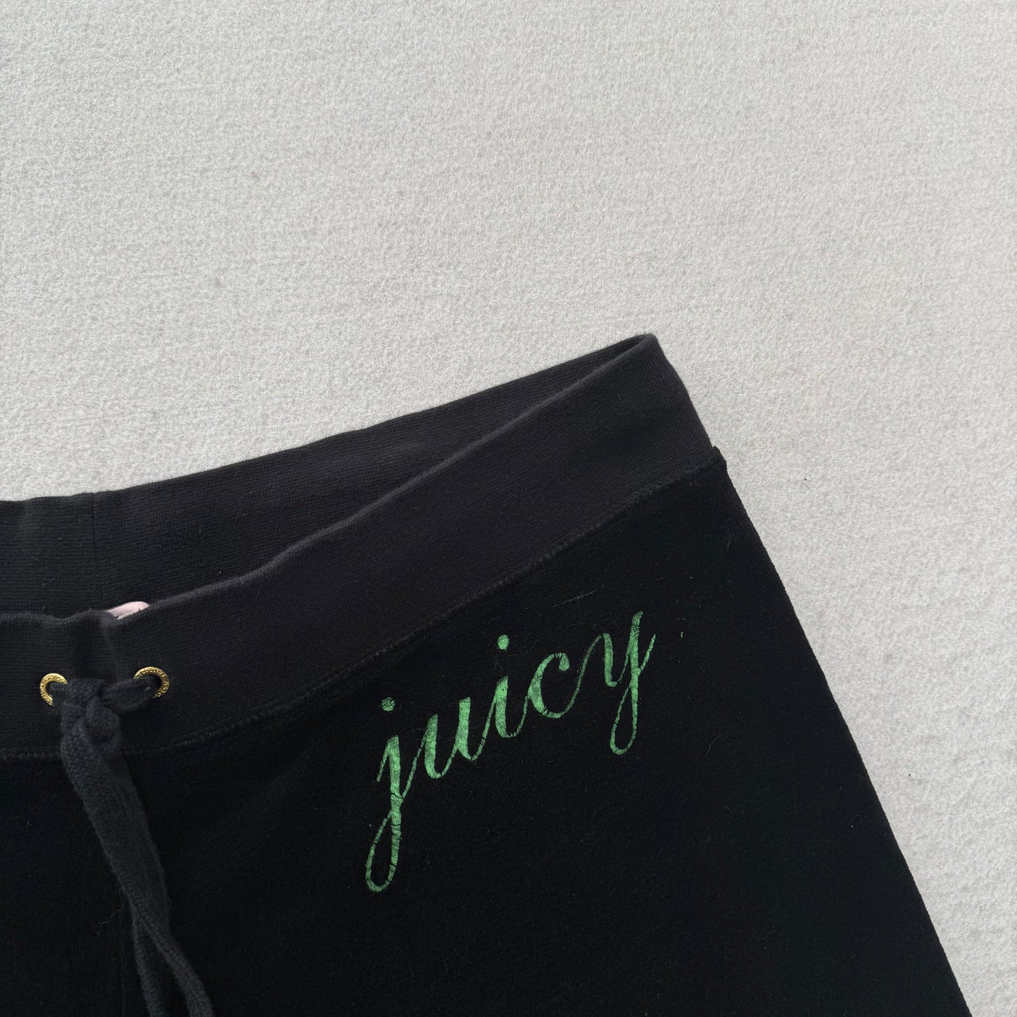 Juicy Couture Women's Jet Black Velour Flared Track Pant Logo Preppy Y2K Size L