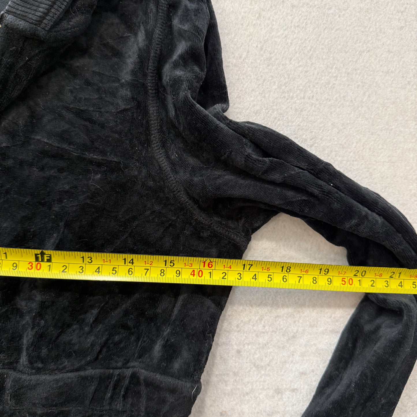 Juicy Couture Women's Black Velour Zip-Up Hoodie Drawstring Waist Pockets Size M