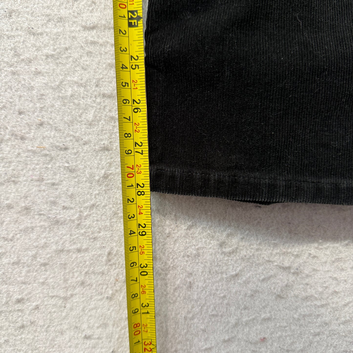 Eddie Bauer Men's Black Corduroy Pants Wide Leg Pockets Zip-Fly Classic Size W28
