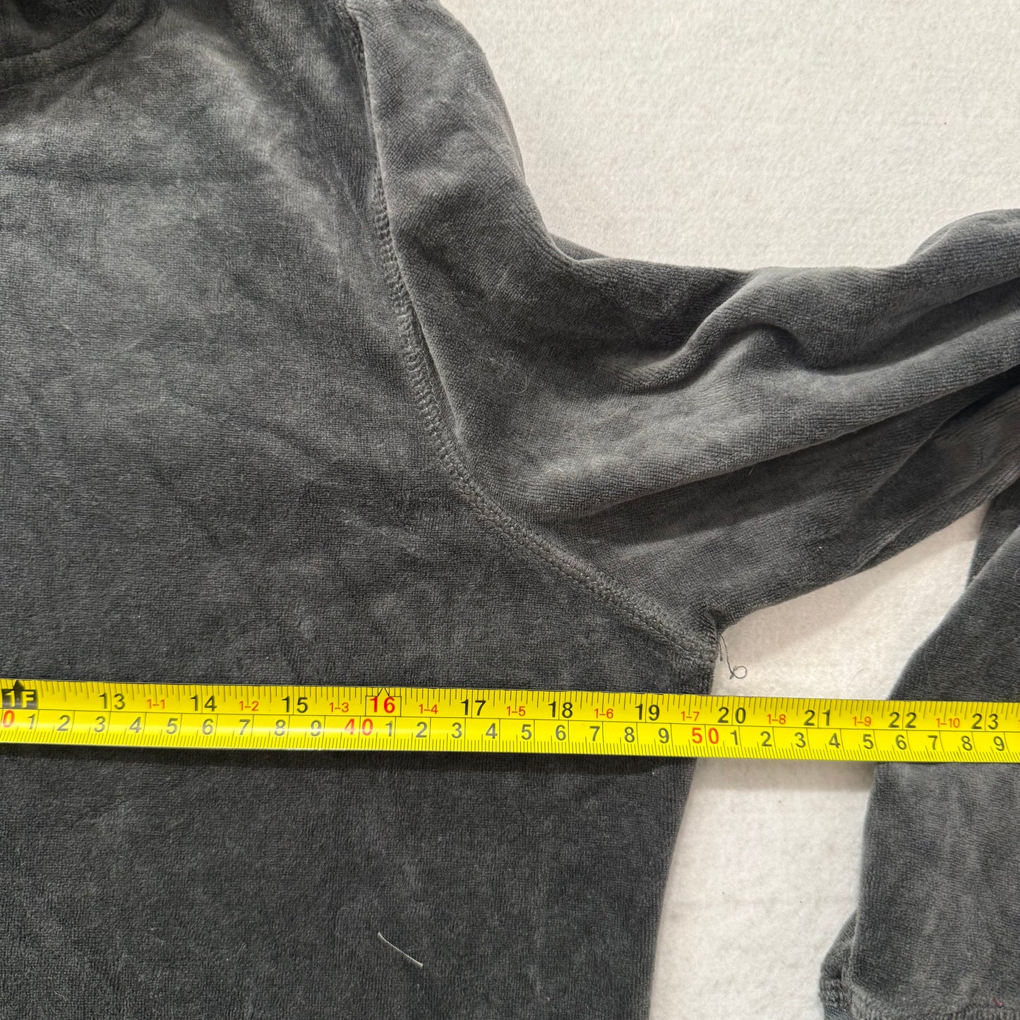 Vintage Juicy Couture Women's Black Velour Zip Up Hoodie Graphic Logo Y2K Size L