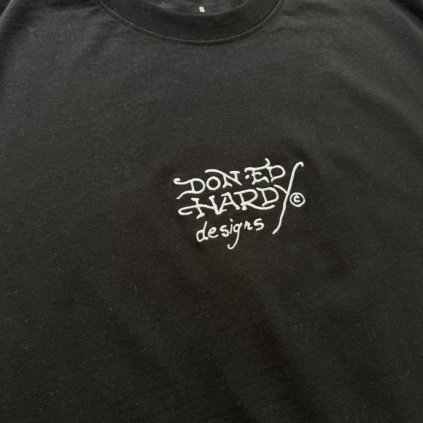 ED HARDY EMBROIDERED LOGO BLACK TEE