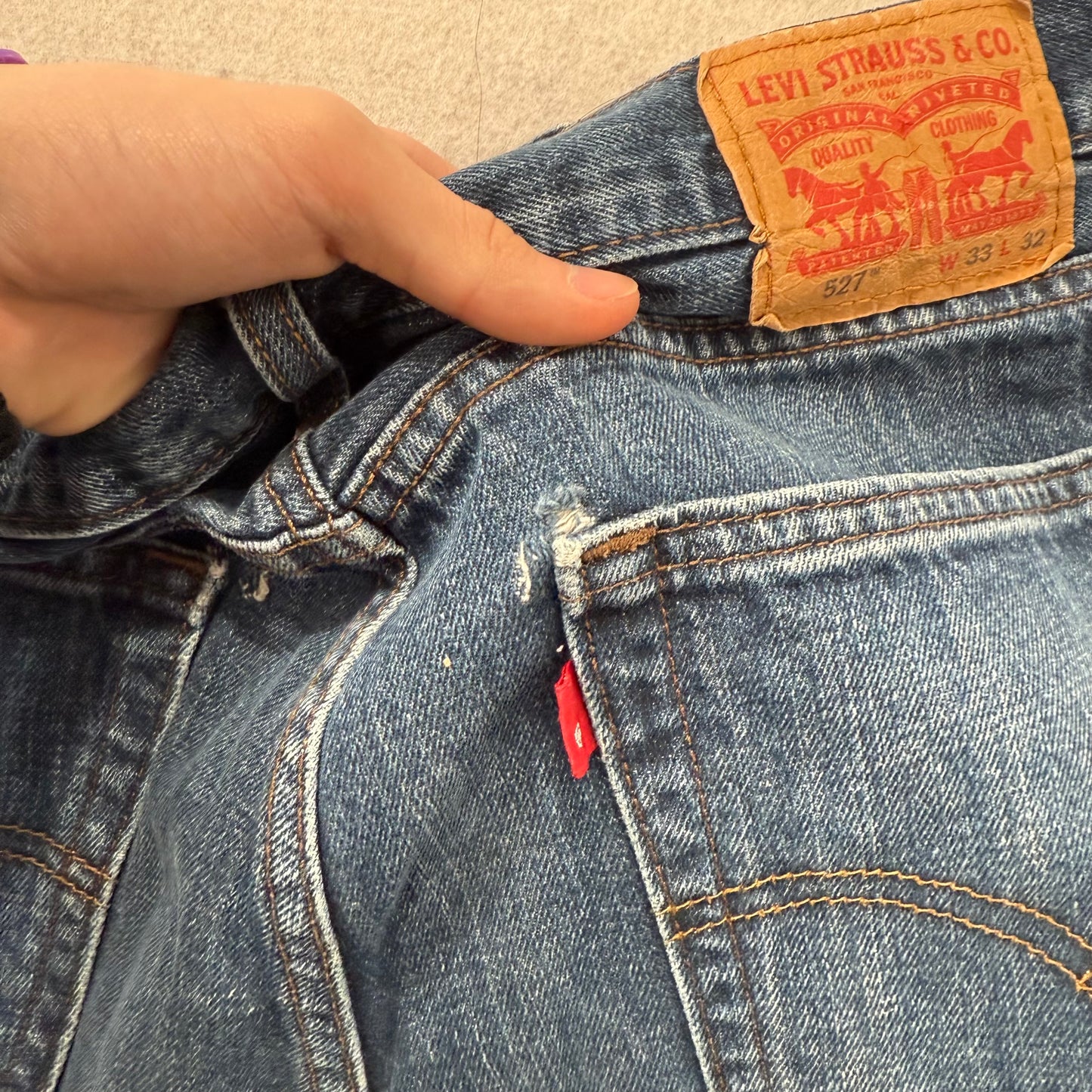 Levi's Strauss & Co. 527 Women's Medium Blue Denim Low Bootcut Jeans Size 33