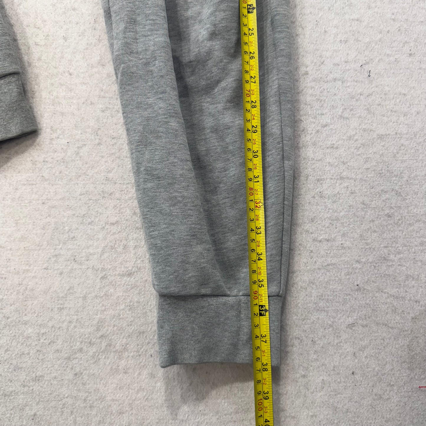 Nike Tech Men's Heather Gray Fleece Joggers Zipper Pockets Swoosh Logo Size L