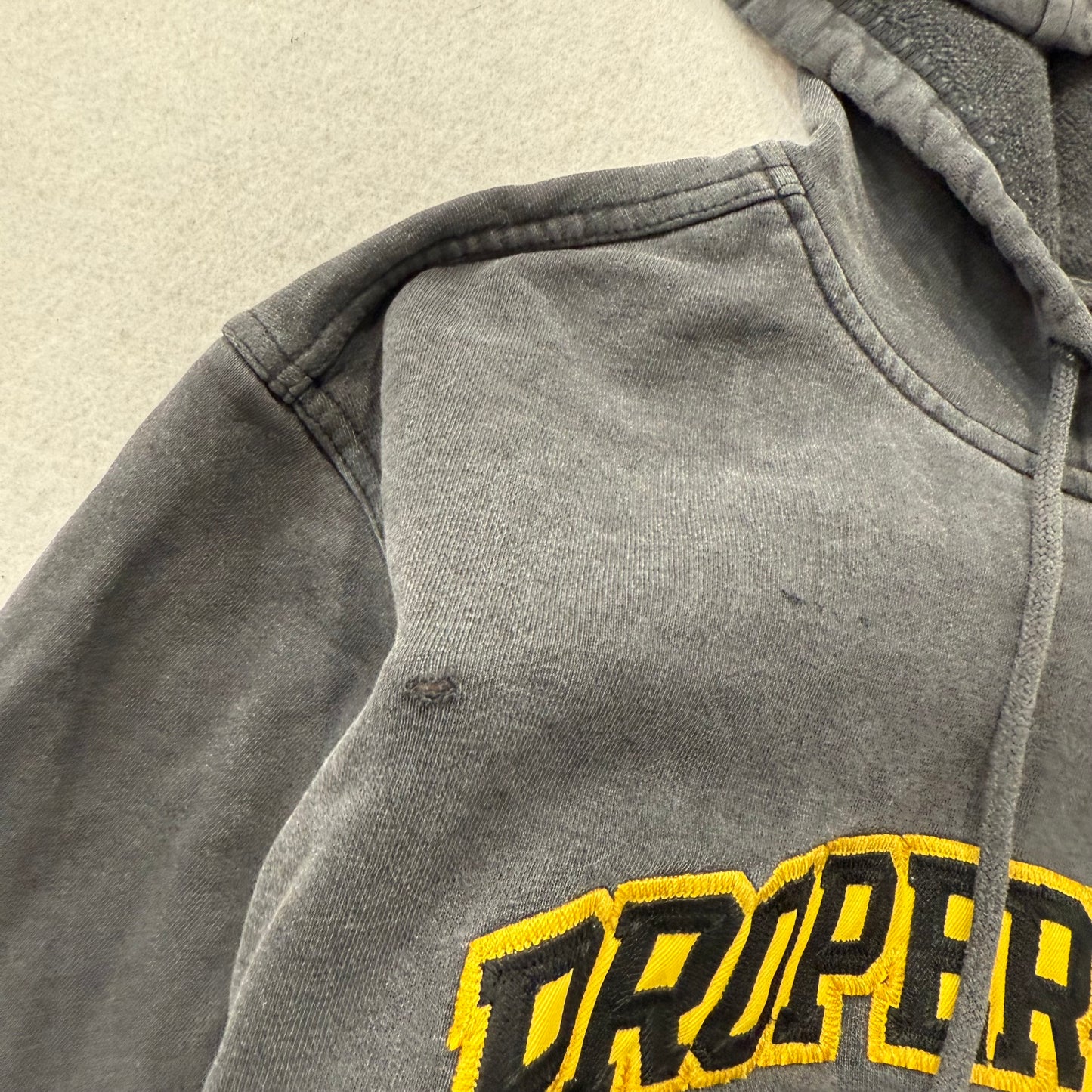 Reebok Gridiron NFL Men's Gray Steelers Pullover Hoodie Kangaroo Pocket Size M