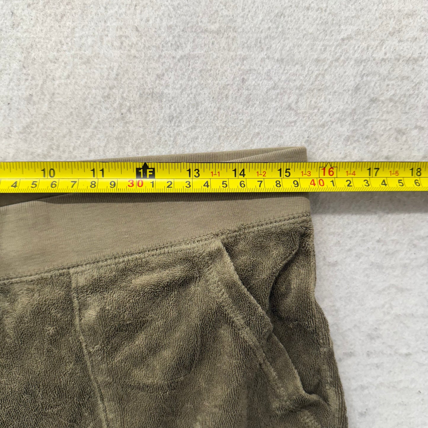 RARE Vtg Juicy Couture Women's Olive Terry Cloth Wide Capris Pant Pockets Size S