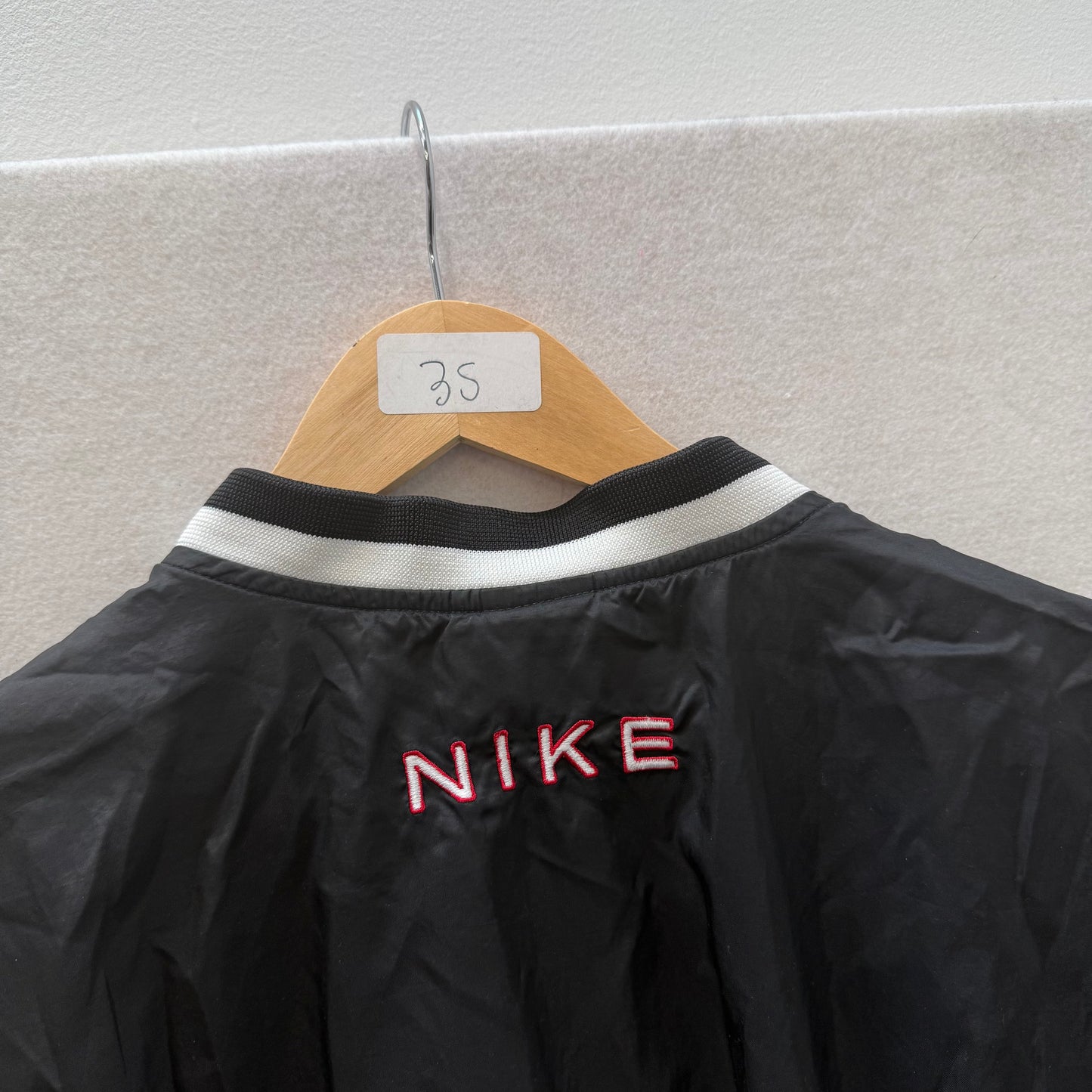 Nike Men's Black White Full Zip Windbreaker Track Jacket Short Sleeves Size XL