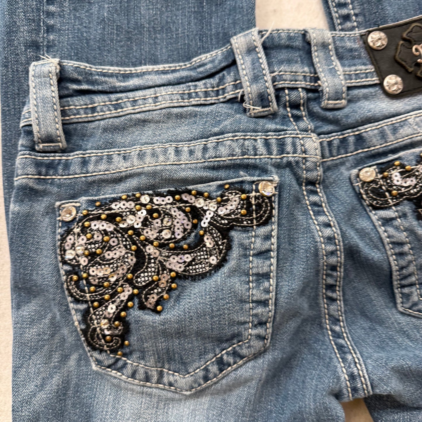 Miss Me Women's Blue Denim Bootcut Jeans Sequin Embellished Back Pocket Size 26