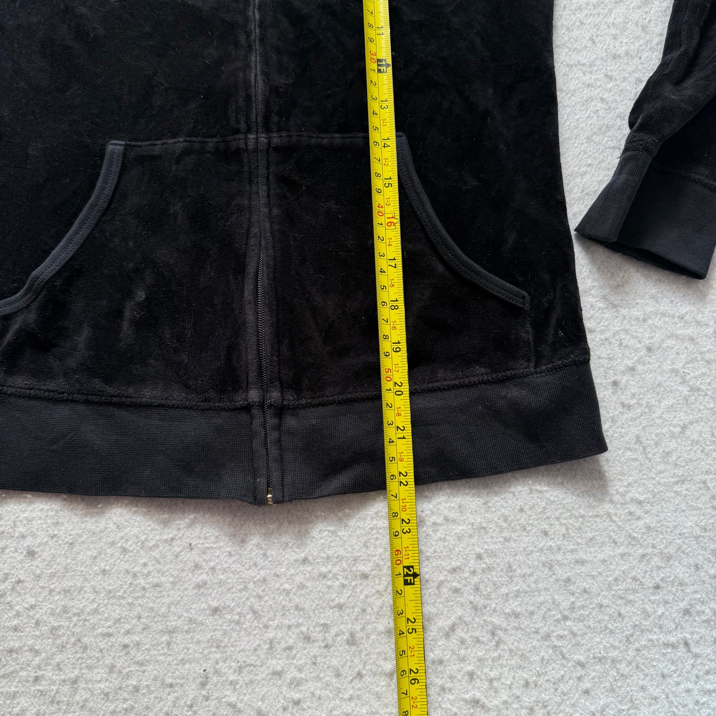 Juicy Couture “Juicy Girls Live For Sugar” Womens Black Velour Hoodie Size 14