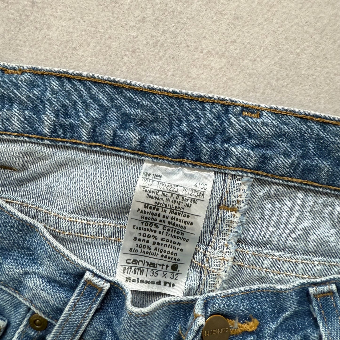 Carhartt Blue Denim Jeans Relaxed Fit Straight Leg Contrast Stitching Logo Patch Size 35x32