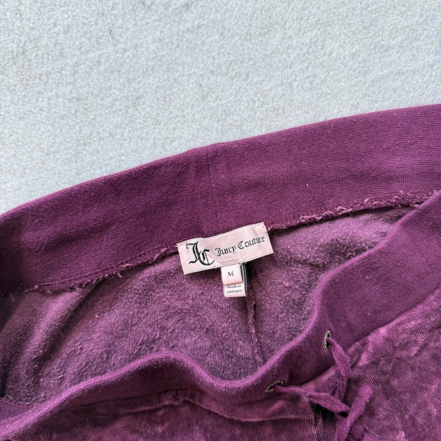 Juicy Couture Women's Burgundy Velour Flared Track Pant Loungewear Preppy Size M