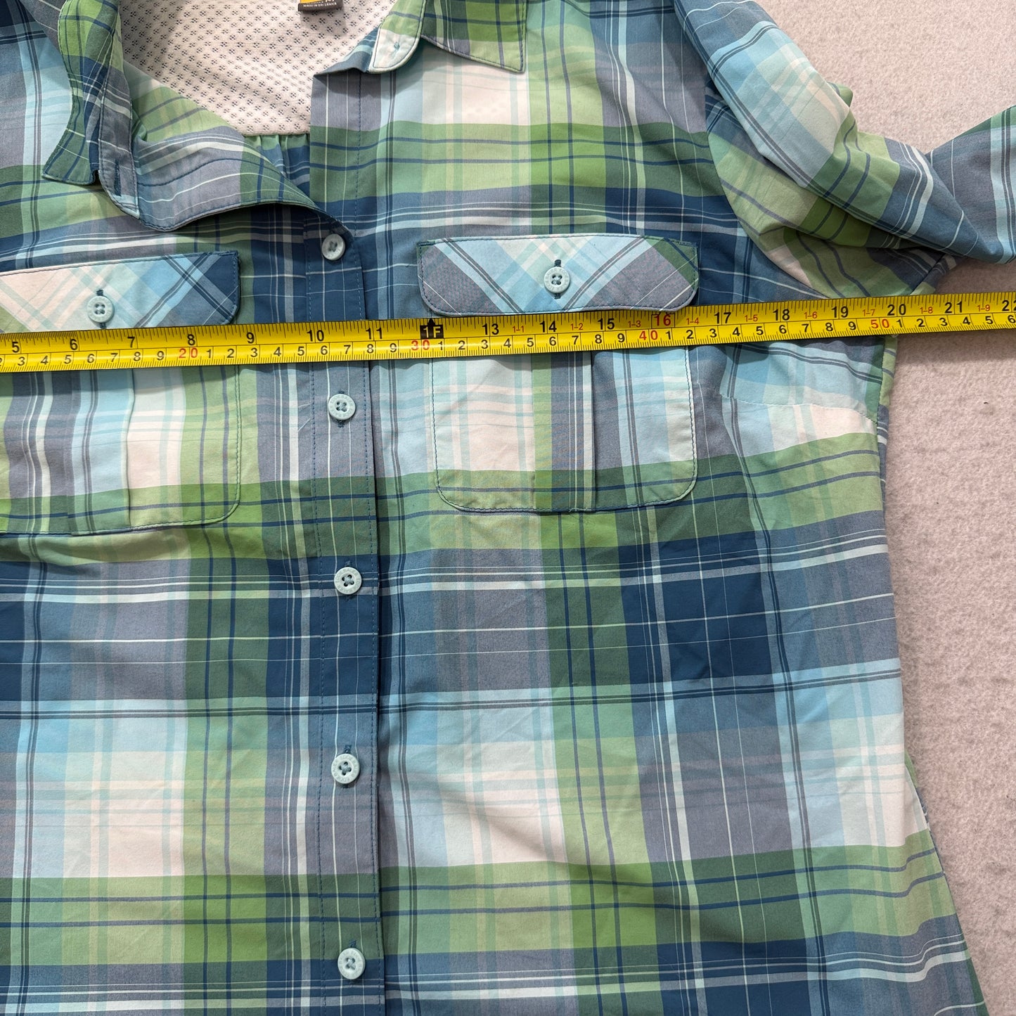 Eddie Bauer Women's Green Blue Nylon Plaid Button Up Shirt Pocket Outdoor Size M