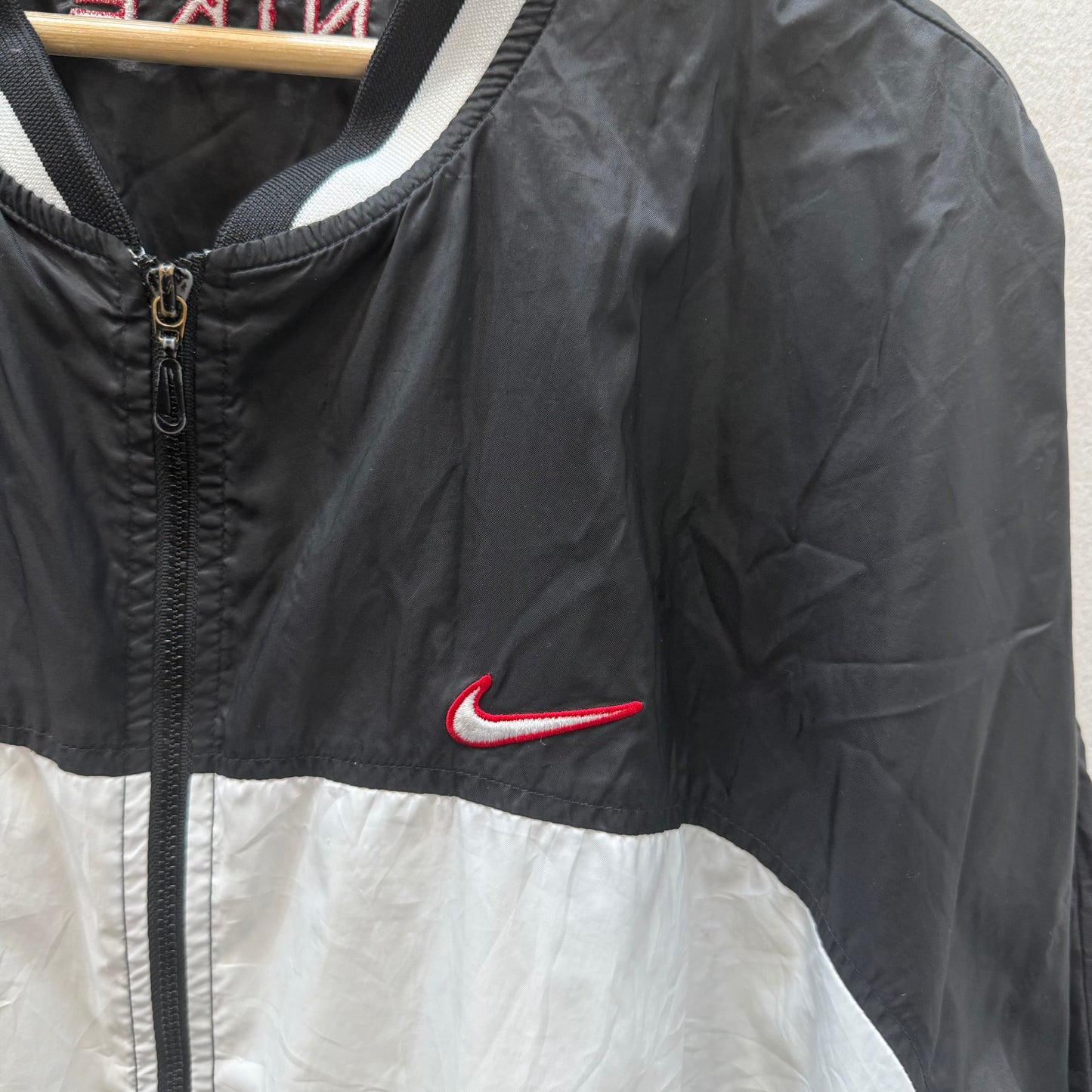 Nike Men's Black White Full Zip Windbreaker Track Jacket Short Sleeves Size XL