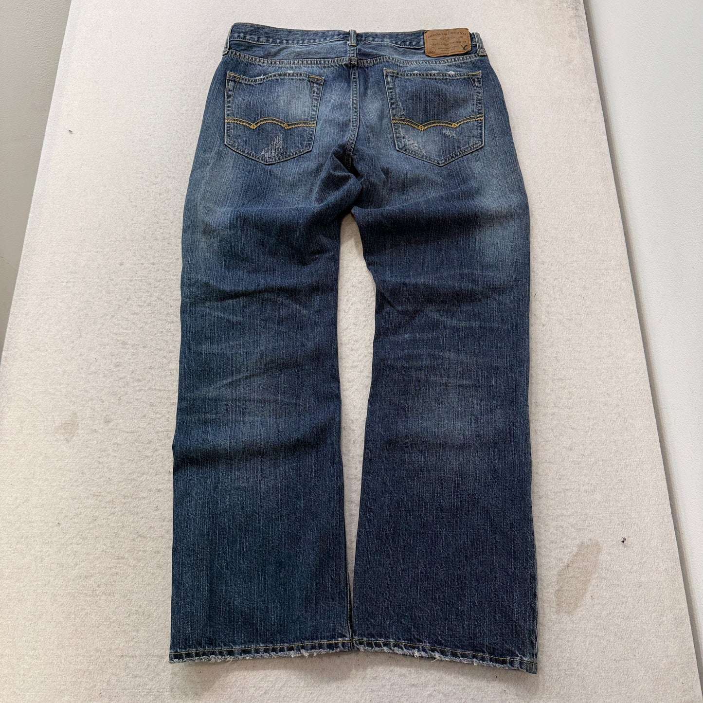 American Eagle Outfitters Made to Last Men's Blue Bootcut Denim Jeans Size W35