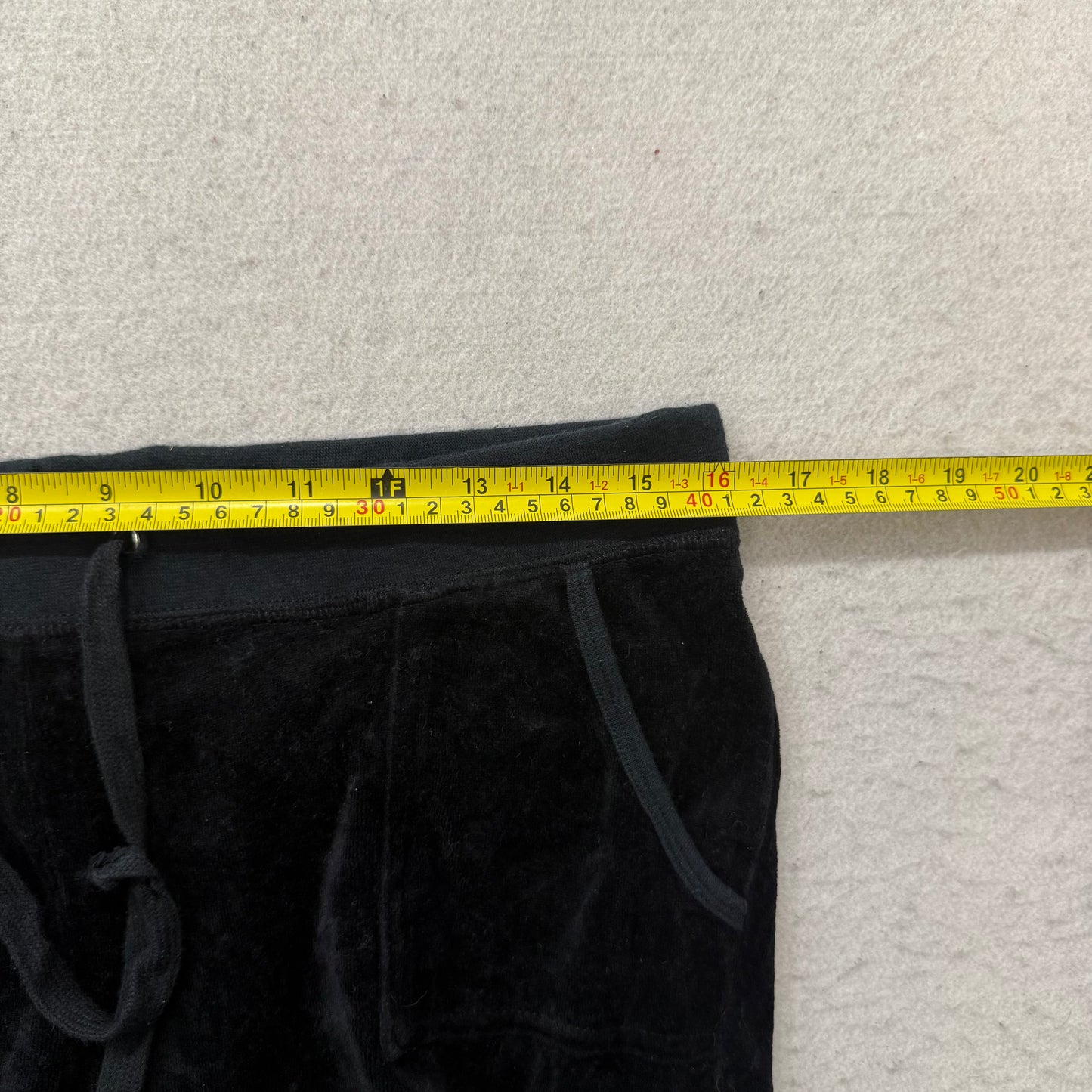 Vintage Juicy Couture Women's Black Velour Flared Track Pants Pockets Y2k Size L