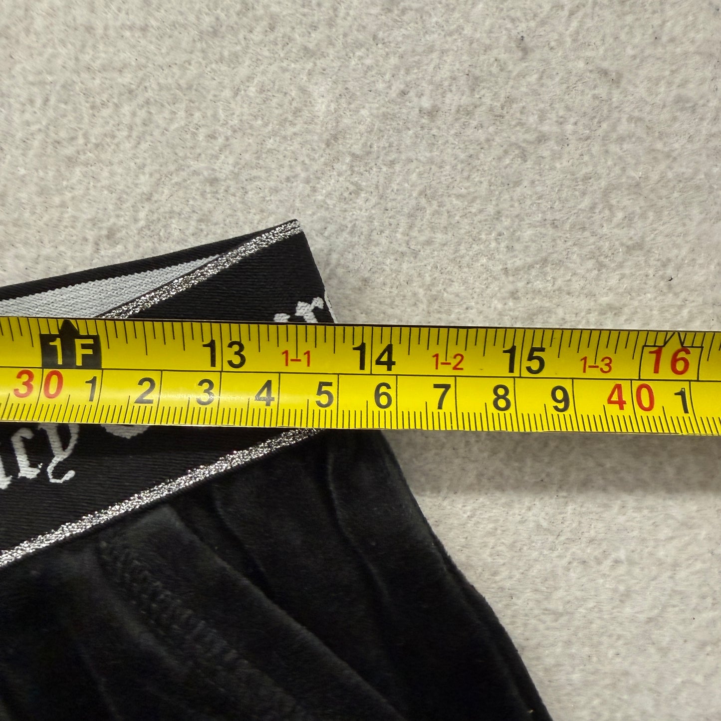 Juicy Couture Women's Black Velour Joggers Tapered Leg Elastic Waist Logo Size M