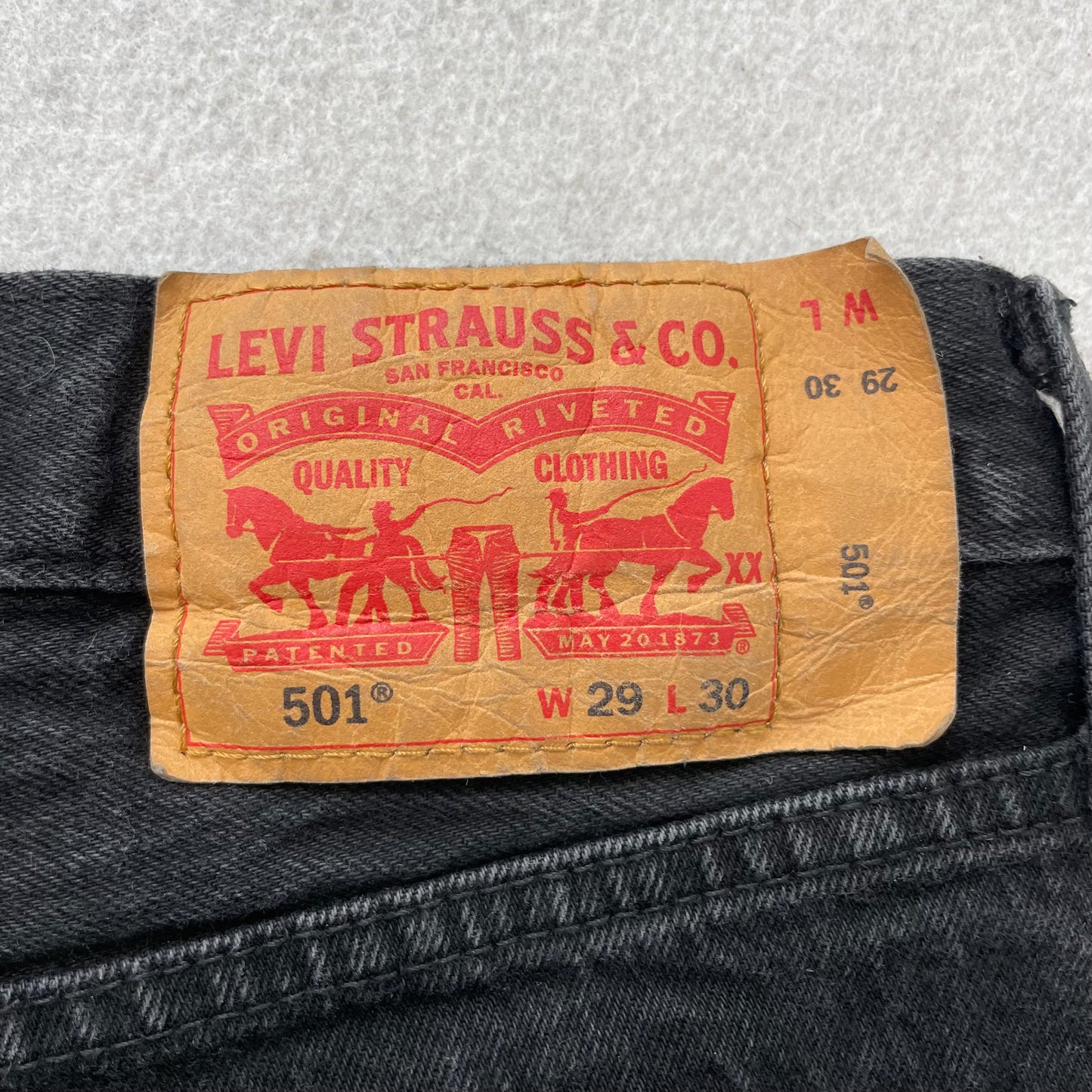 Levi's 501 Classic Original Fit Men's Black Denim Jeans Button Fly Size 29x30